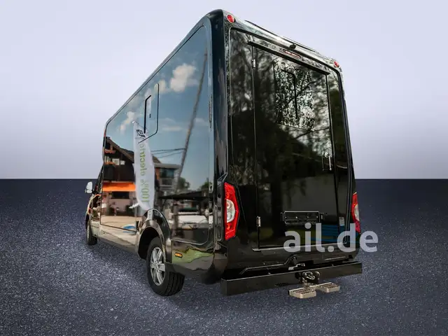 Mercedes-Benz Sprinter view 15