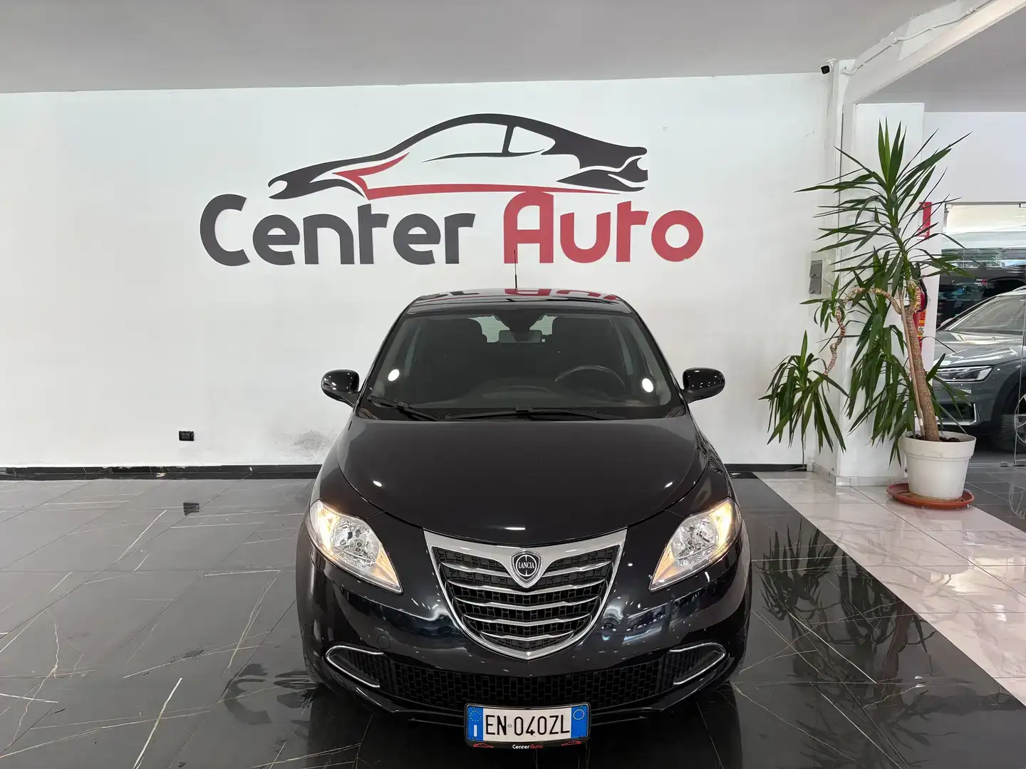 Lancia Ypsilon Ypsilon 1.2 69 CV 5 porte GPL Ecochic Silver - 2
