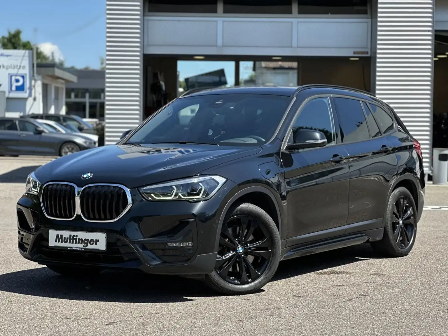 BMW X1 x25e Sports.Navi LED Parkass.Sitzheizung 18" Schwarz - 2
