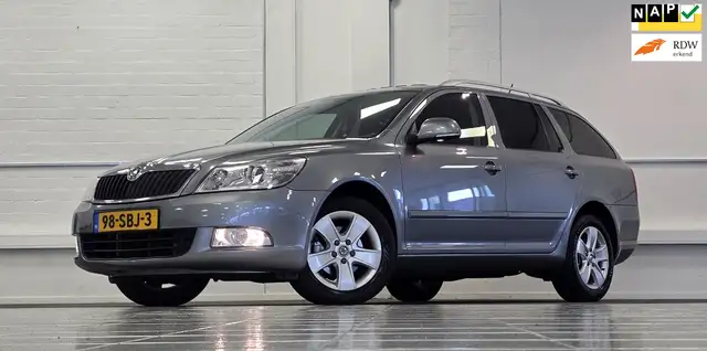Skoda Octavia Combi 1.4 TSI Elegance Automaat Schuif/kanteldak G
