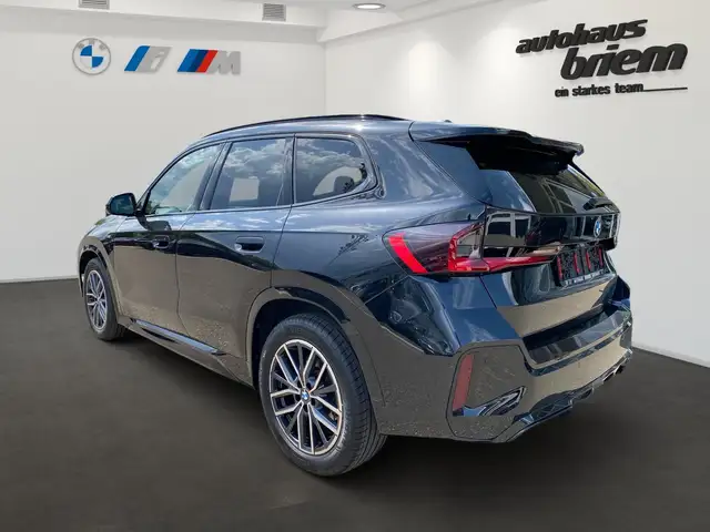 BMW X1 view 4