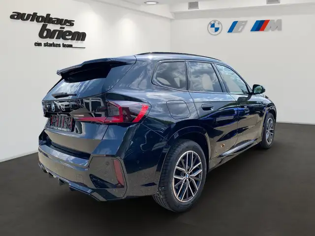 BMW X1 view 3