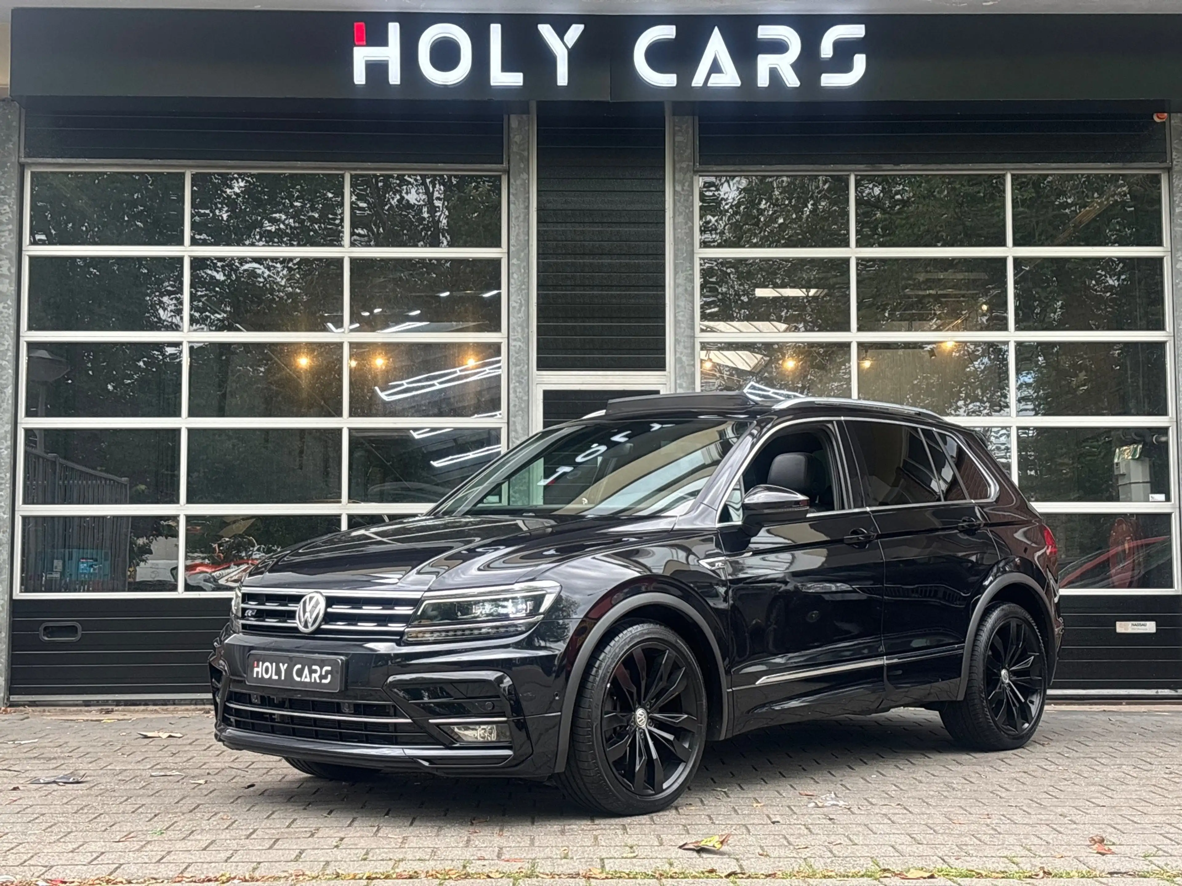 Volkswagen Tiguan 2.0 TDI 4Motion 3x R-LINE | PANO | VIRTUAL | LED |