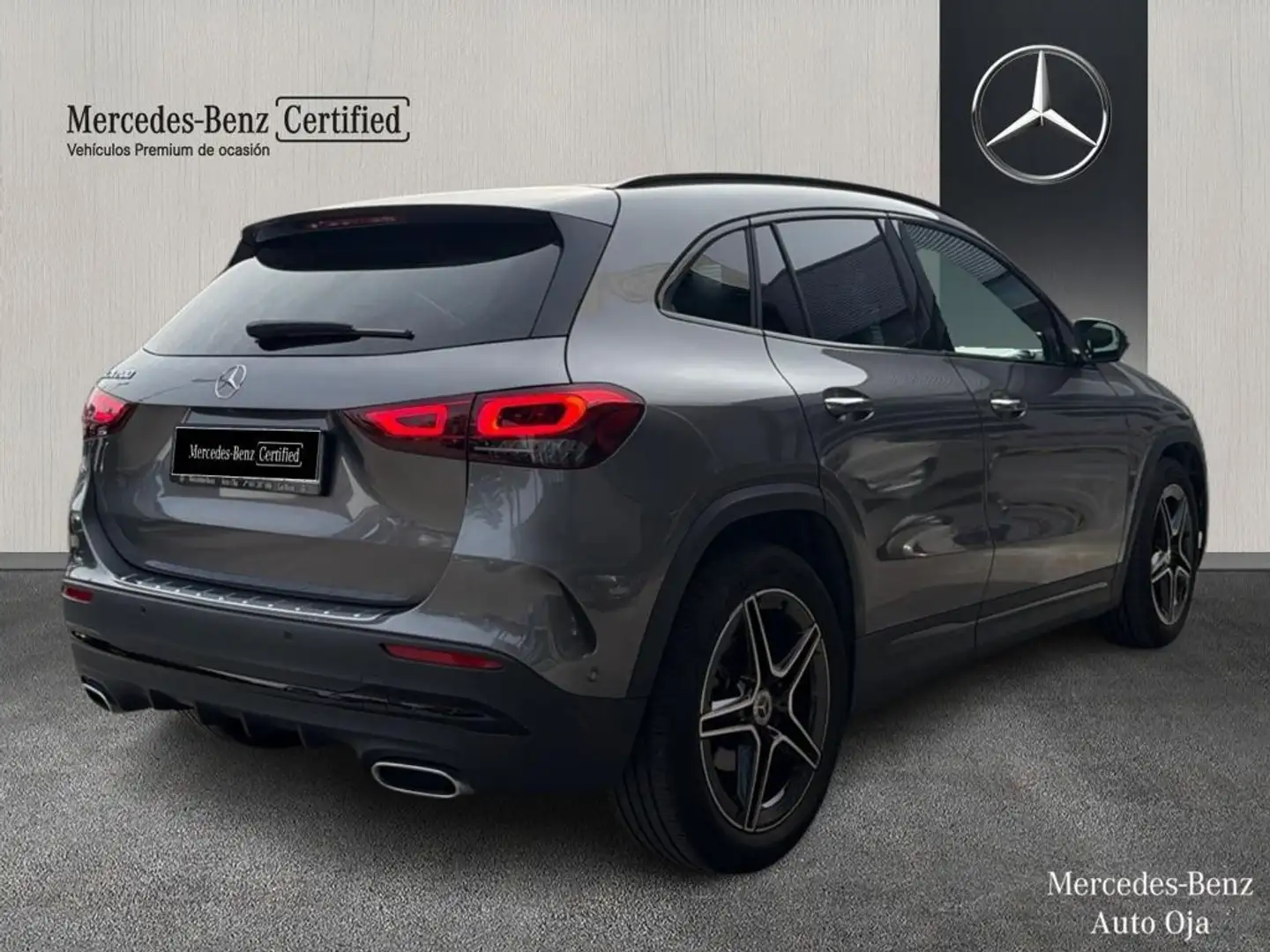 Mercedes-Benz GLA 200 AMG Line - 2