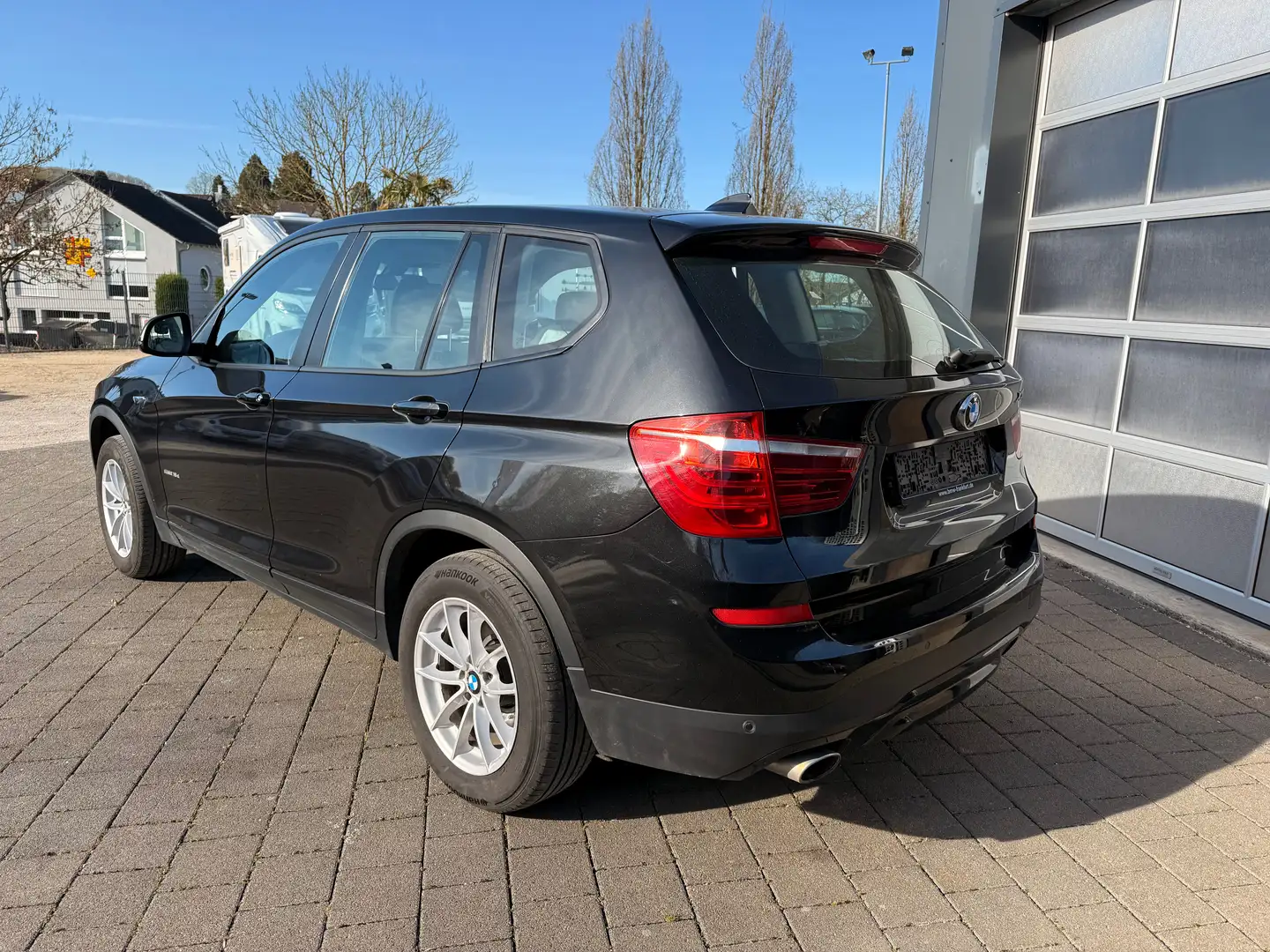 BMW X3 sDrive 18 d Noir - 2