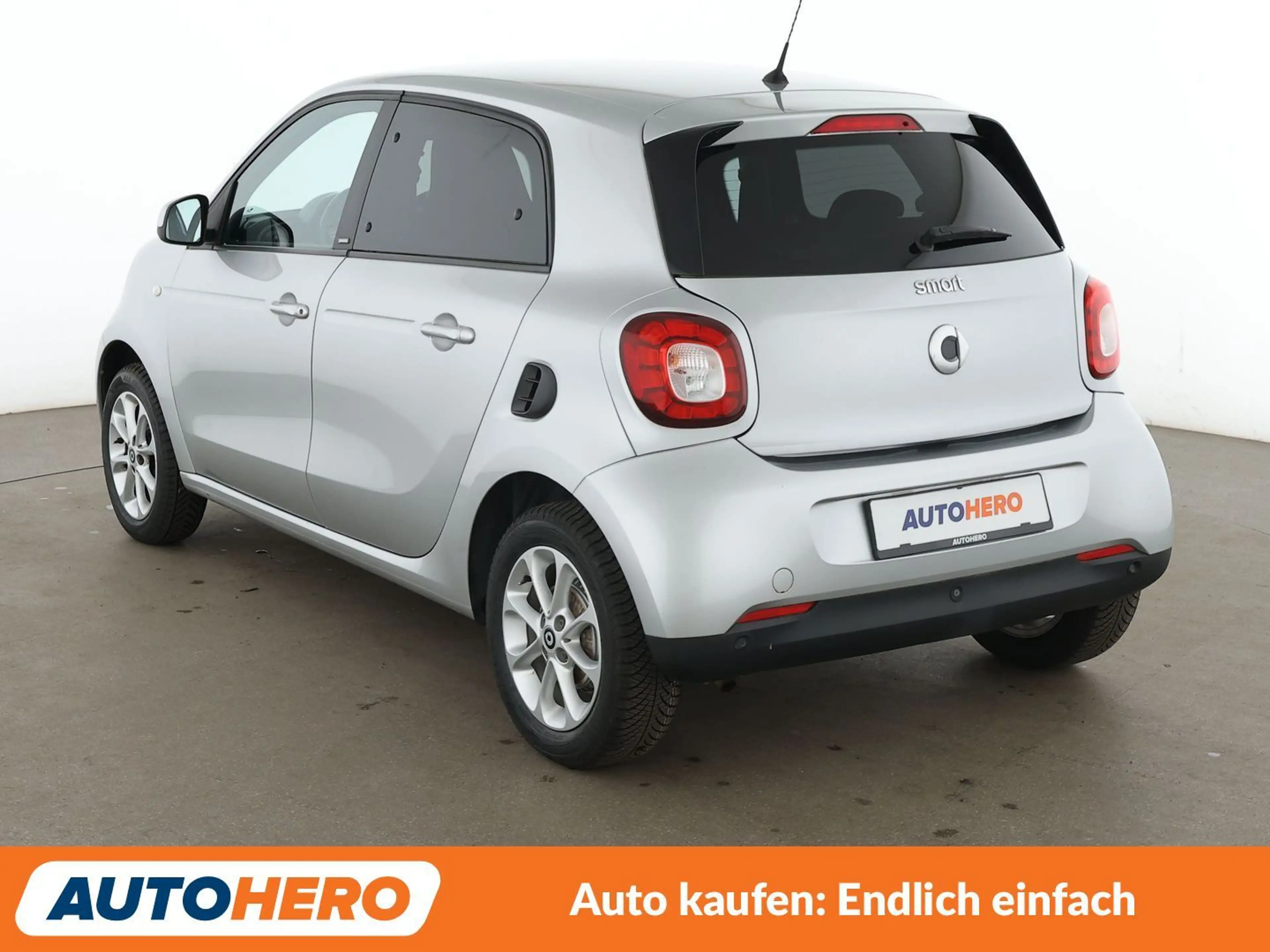 smart forFour 0.9 Turbo passion Aut.*NAVI*PDC*SHZ*KLIMA*TEMPO* — photo 4