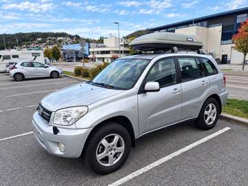 RAV4 2.0 Essence Automatique – 4x4 – Très Bon État