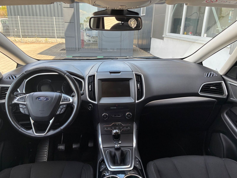 Ford S-Max 2.0 TDCi Titanium 7 Sitzer — photo 8