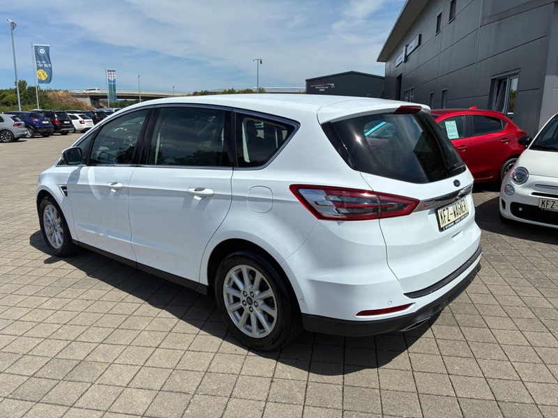 Ford S-Max 2.0 TDCi Titanium 7 Sitzer — photo 3