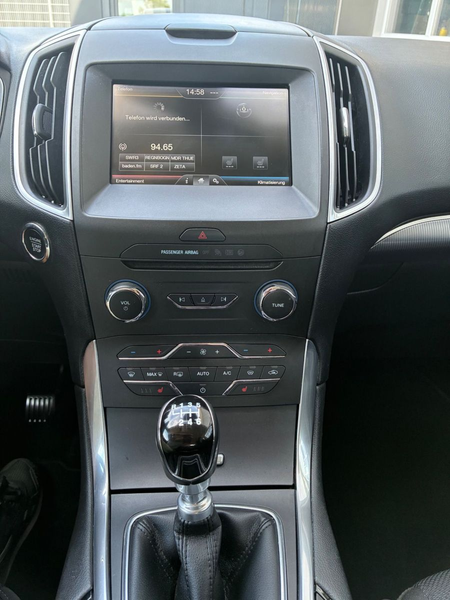 Ford S-Max 2.0 TDCi Titanium 7 Sitzer — photo 9