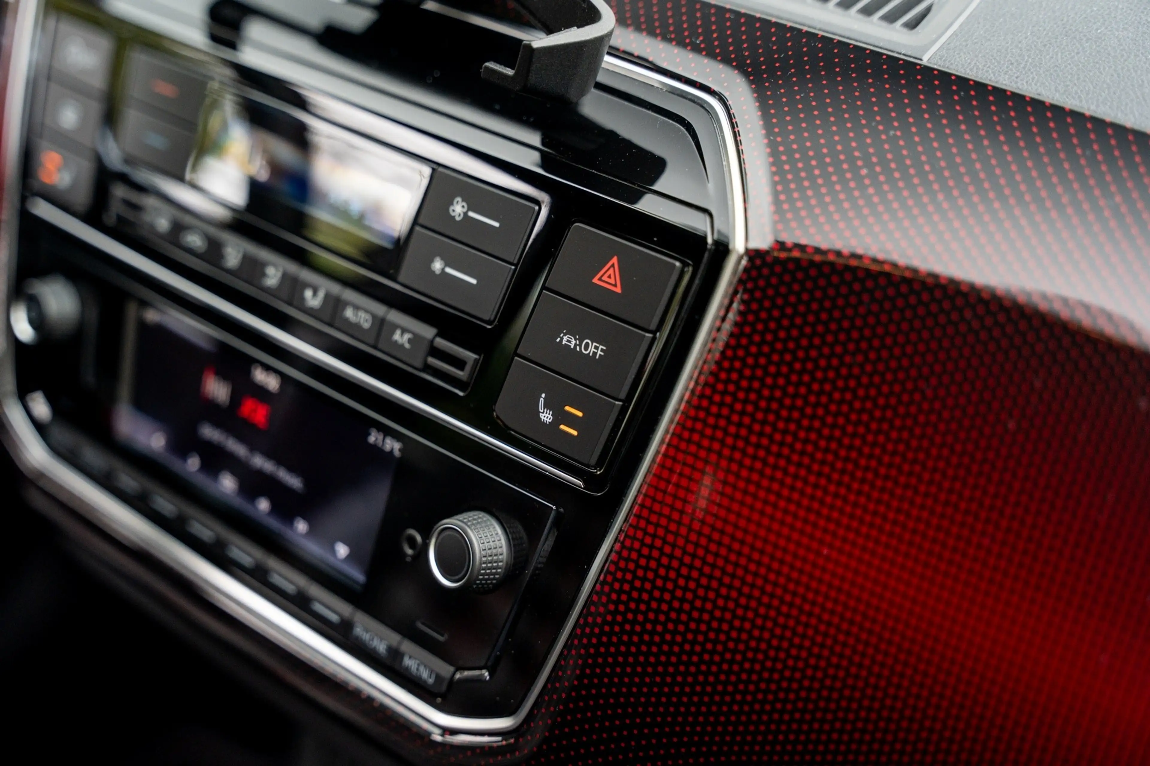 Volkswagen up! 1.0 TSI GTI — photo 27