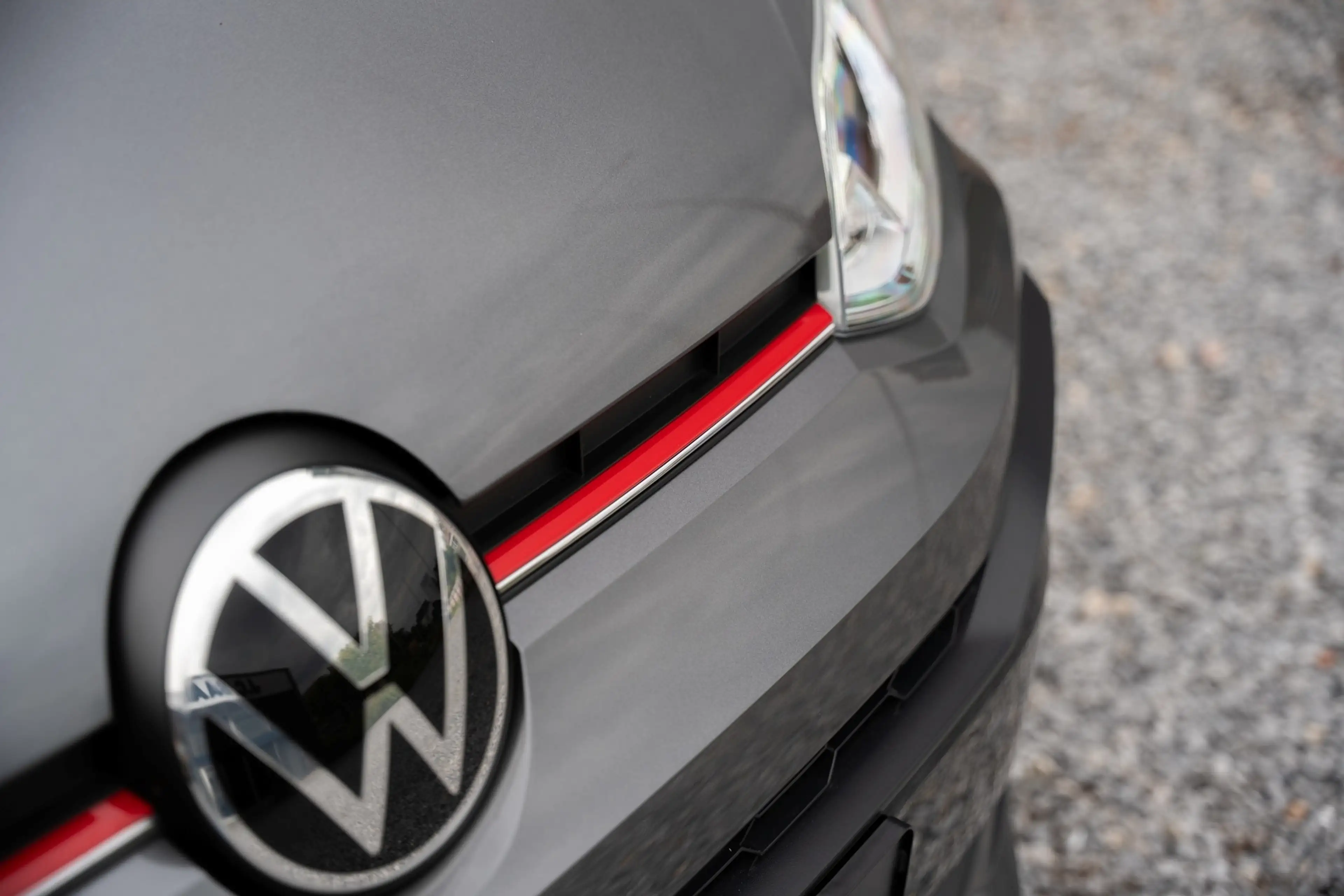 Volkswagen up! 1.0 TSI GTI — photo 9