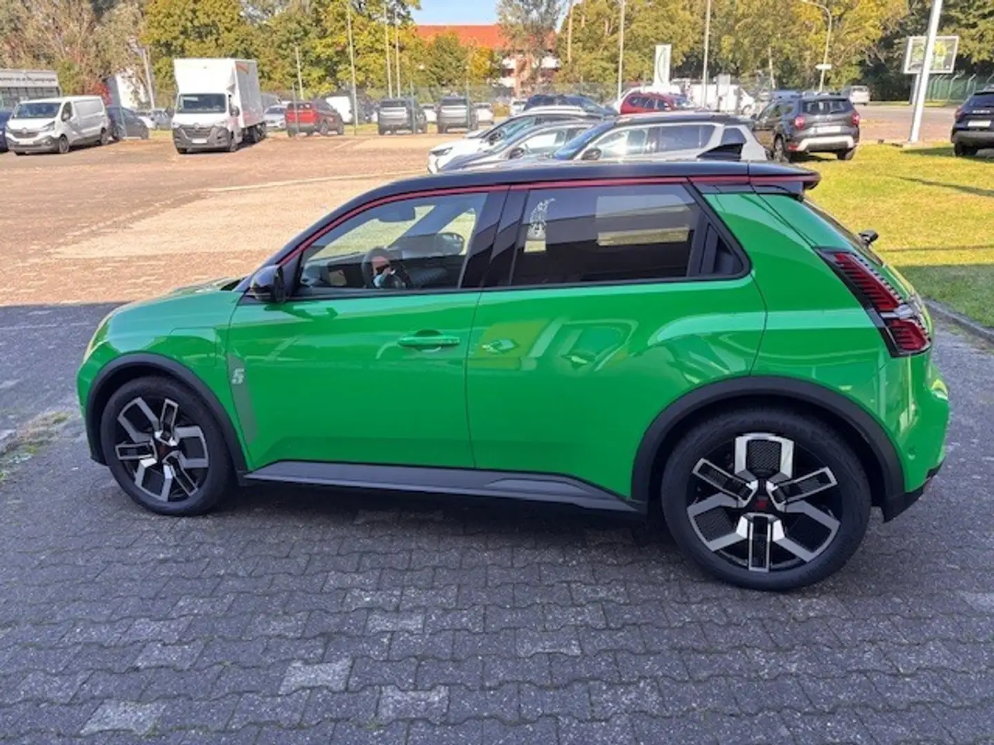 Renault R 5 Techno 150 Comfort Range Verde - 2