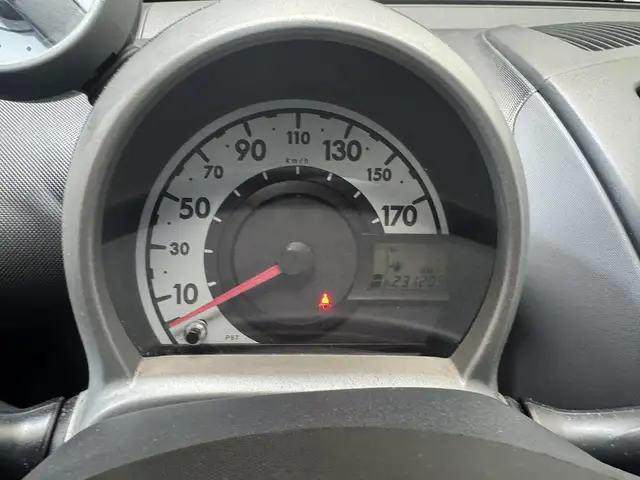 Citroen C1 view 13