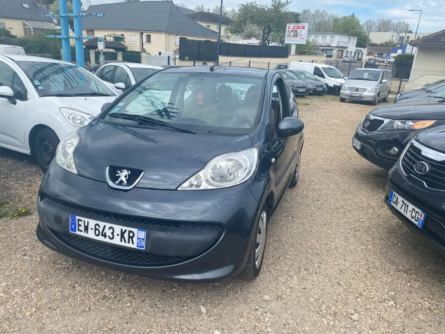 Peugeot 107 Urban Gris - 2