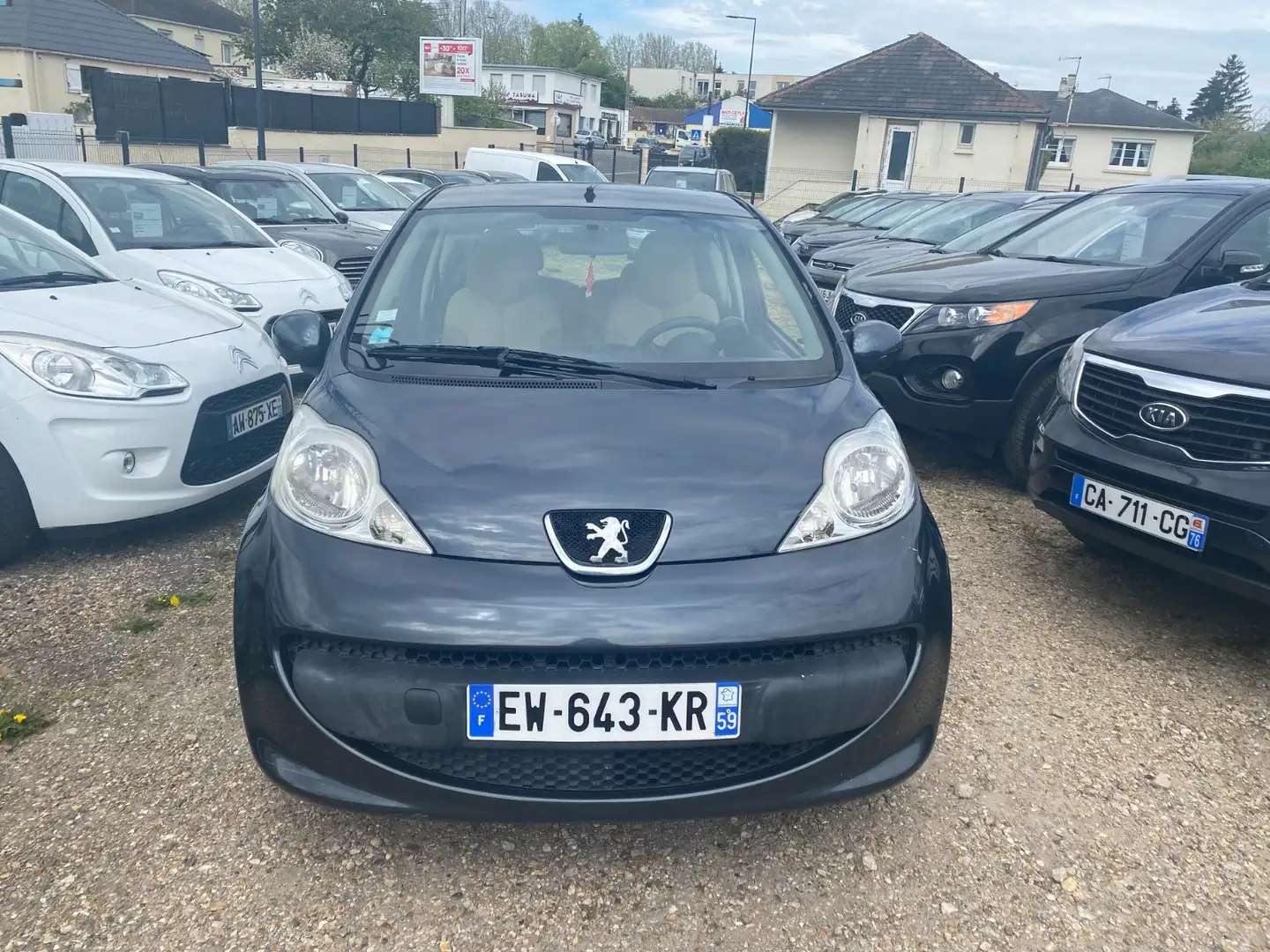 Peugeot 107 Urban Gris - 1
