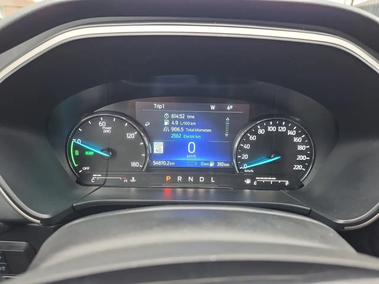 Ford Escape снимка Ford Escape