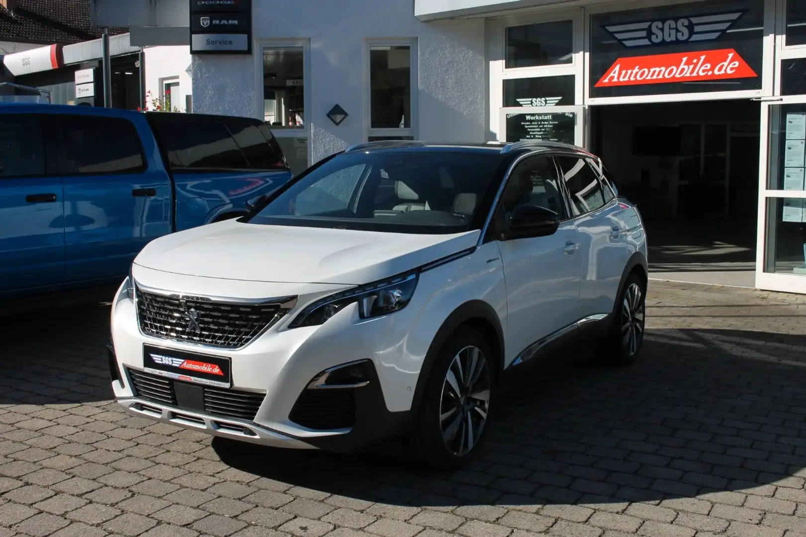 Peugeot 3008 Hybrid4 300 GT Weiß - 1