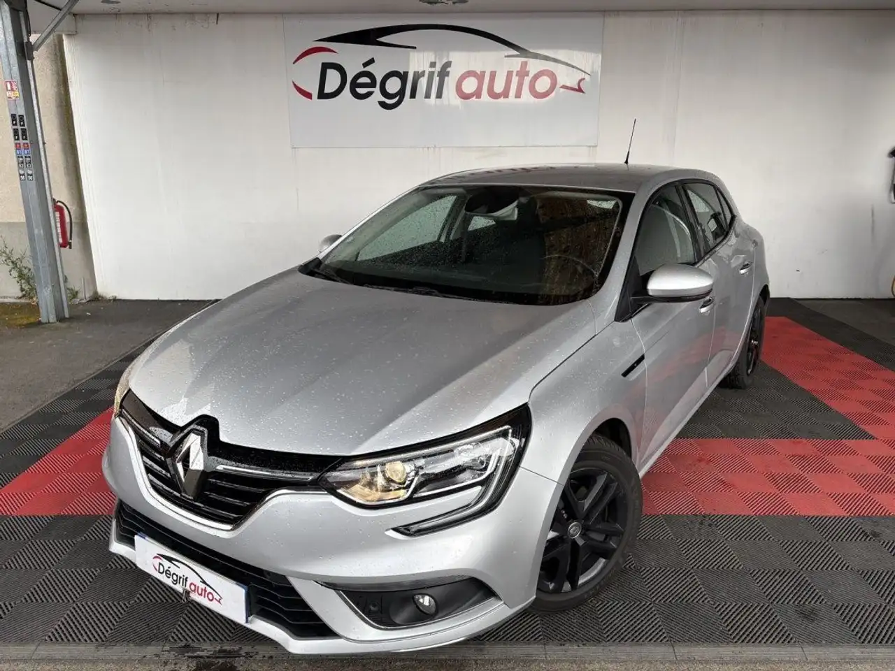 Renault Megane IV MÃ©gane IV Berline Blue dCi 115 Zen