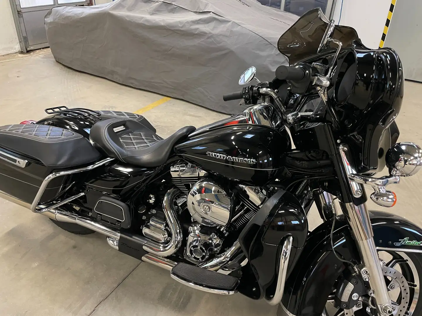 Harley-Davidson Electra Glide ULTRA LIMITED Negro - 1