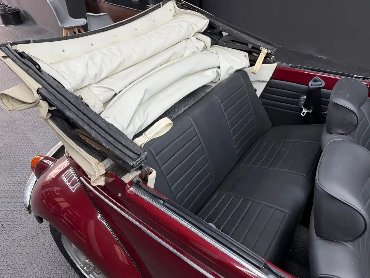 Volkswagen Maggiolino vetro piatto 1302, foto 9