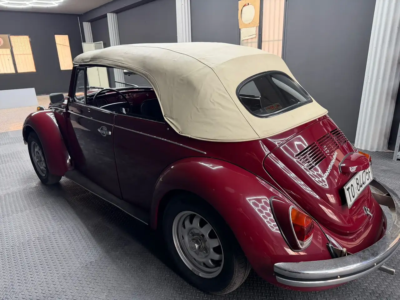 Volkswagen Maggiolino vetro piatto 1302, foto 12
