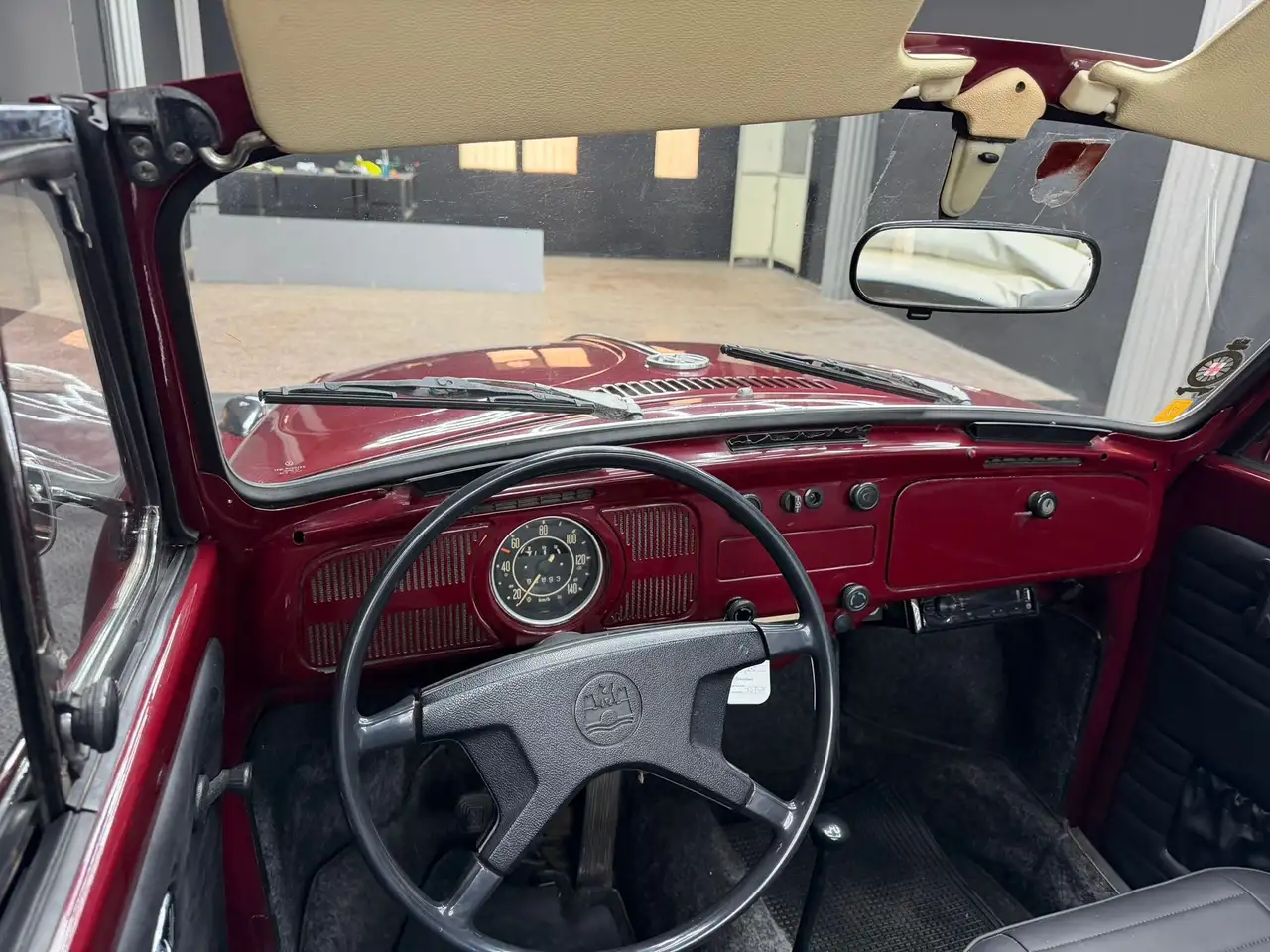 Volkswagen Maggiolino vetro piatto 1302, foto 5