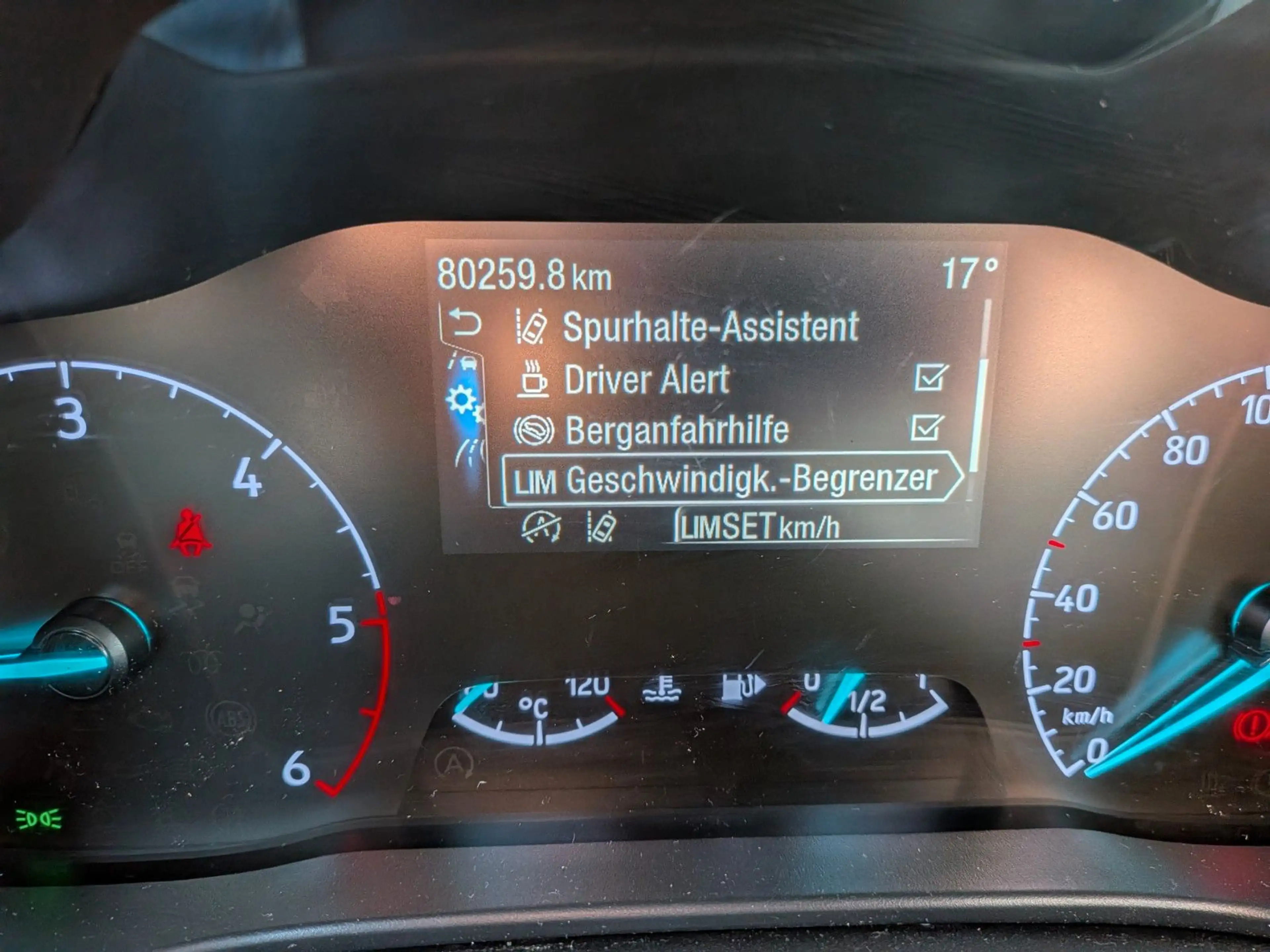 Ford Grand Tourneo 7Sitze*Spurhalt*Tempomat*Sitzheiz — photo 15