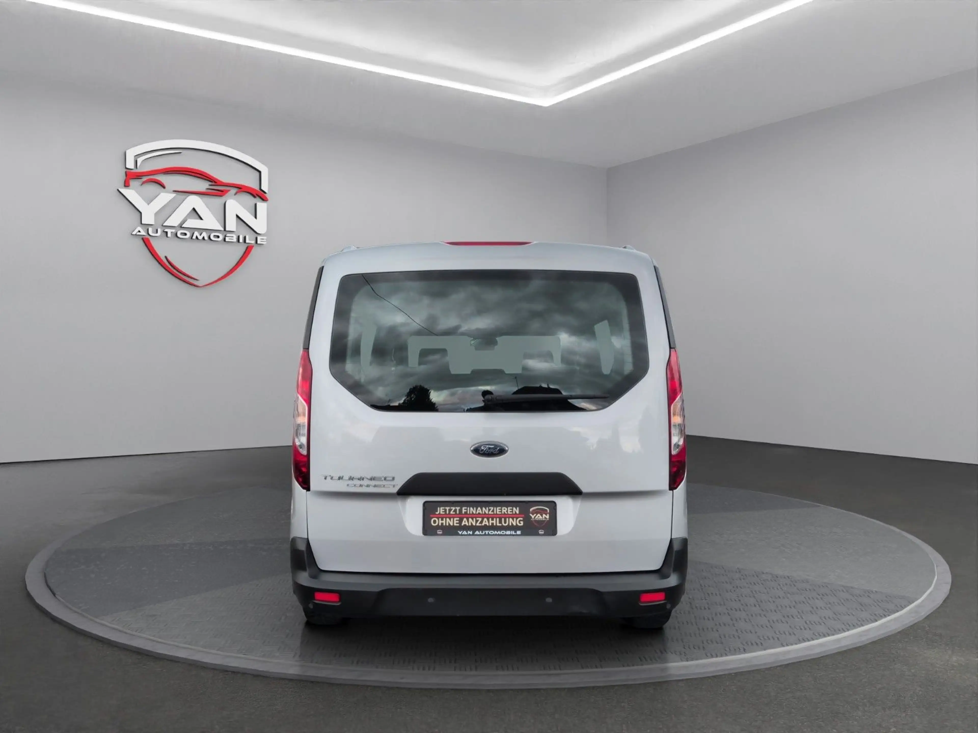 Ford Grand Tourneo 7Sitze*Spurhalt*Tempomat*Sitzheiz — photo 7