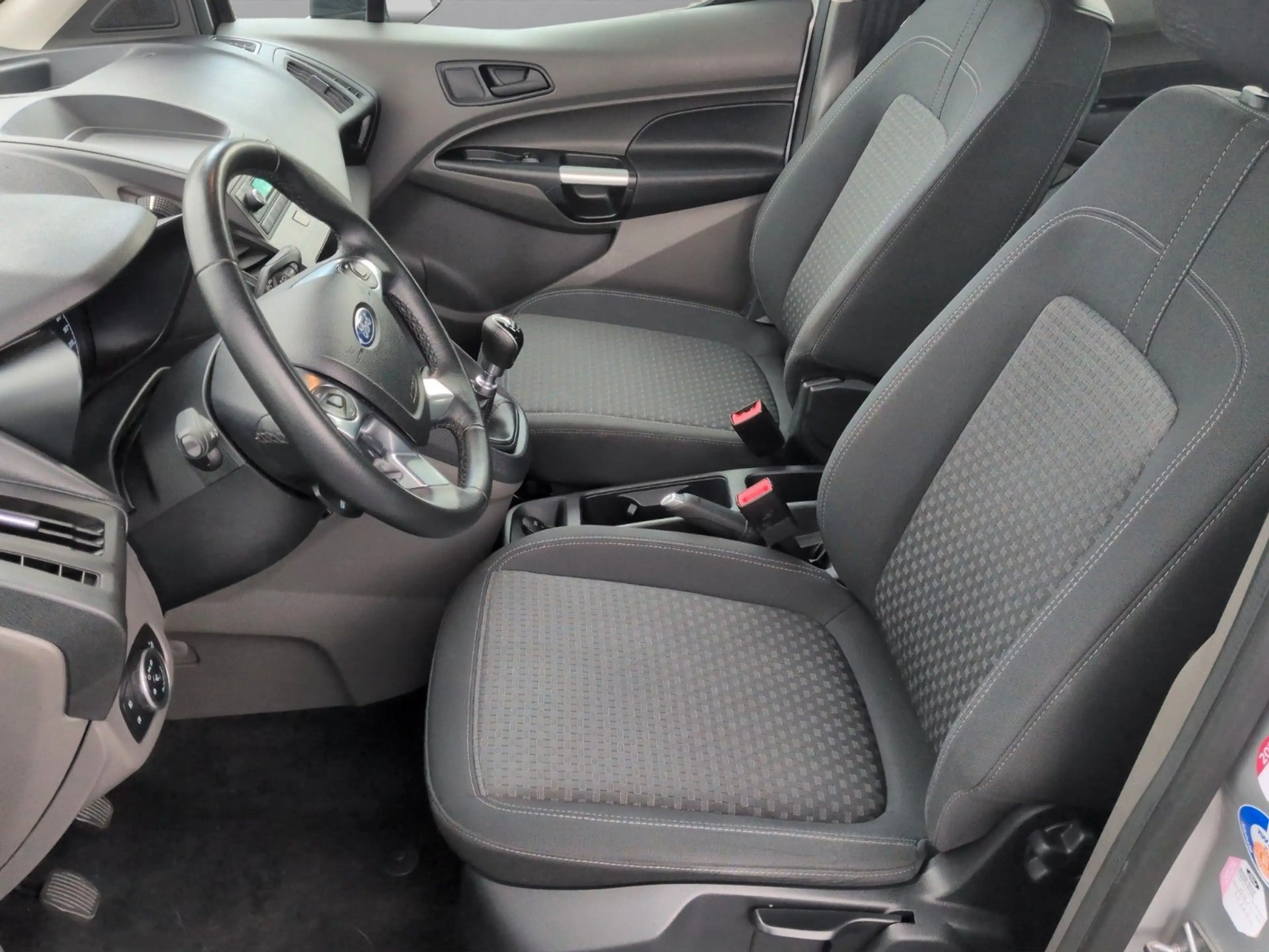 Ford Grand Tourneo 7Sitze*Spurhalt*Tempomat*Sitzheiz — photo 11