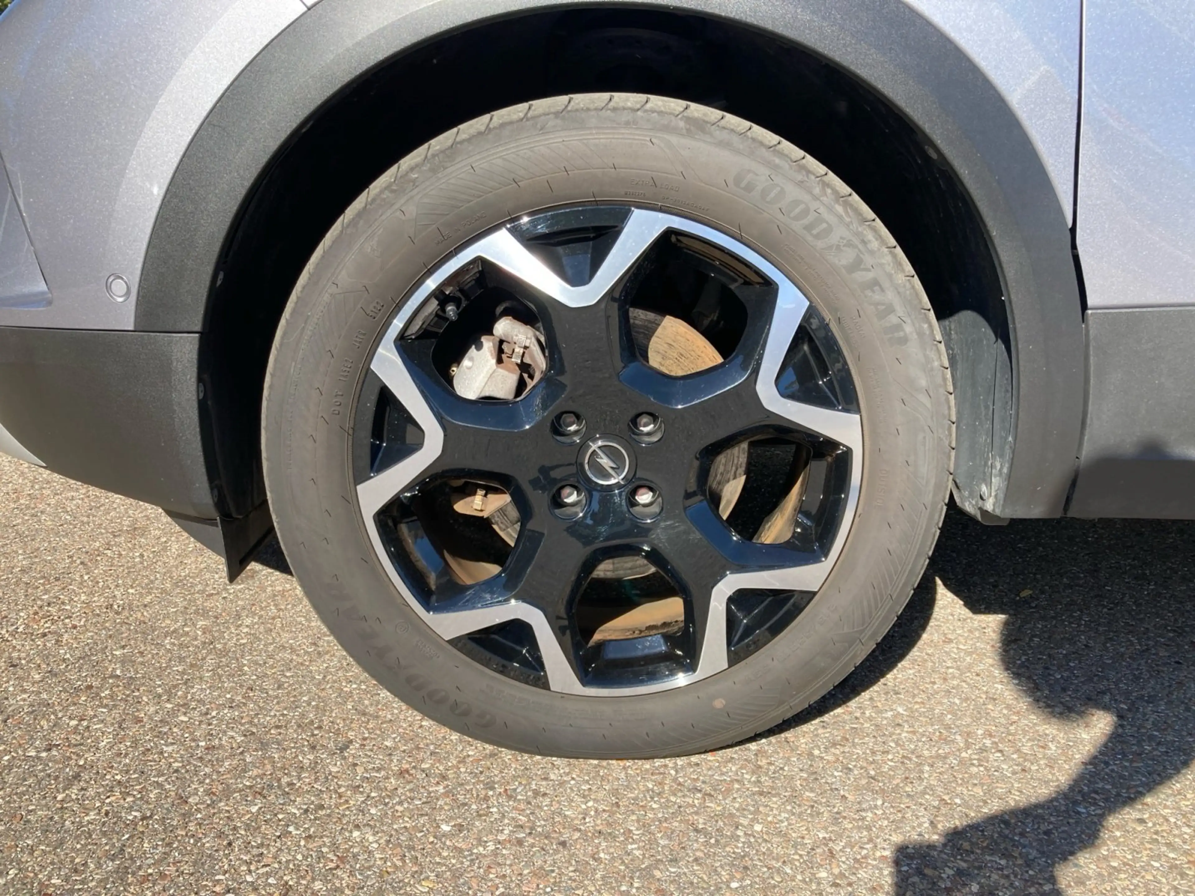Opel Mokka-E Mokka e Ultimate Alcantara+LED+Navi+SHZ+Winterp. — photo 11