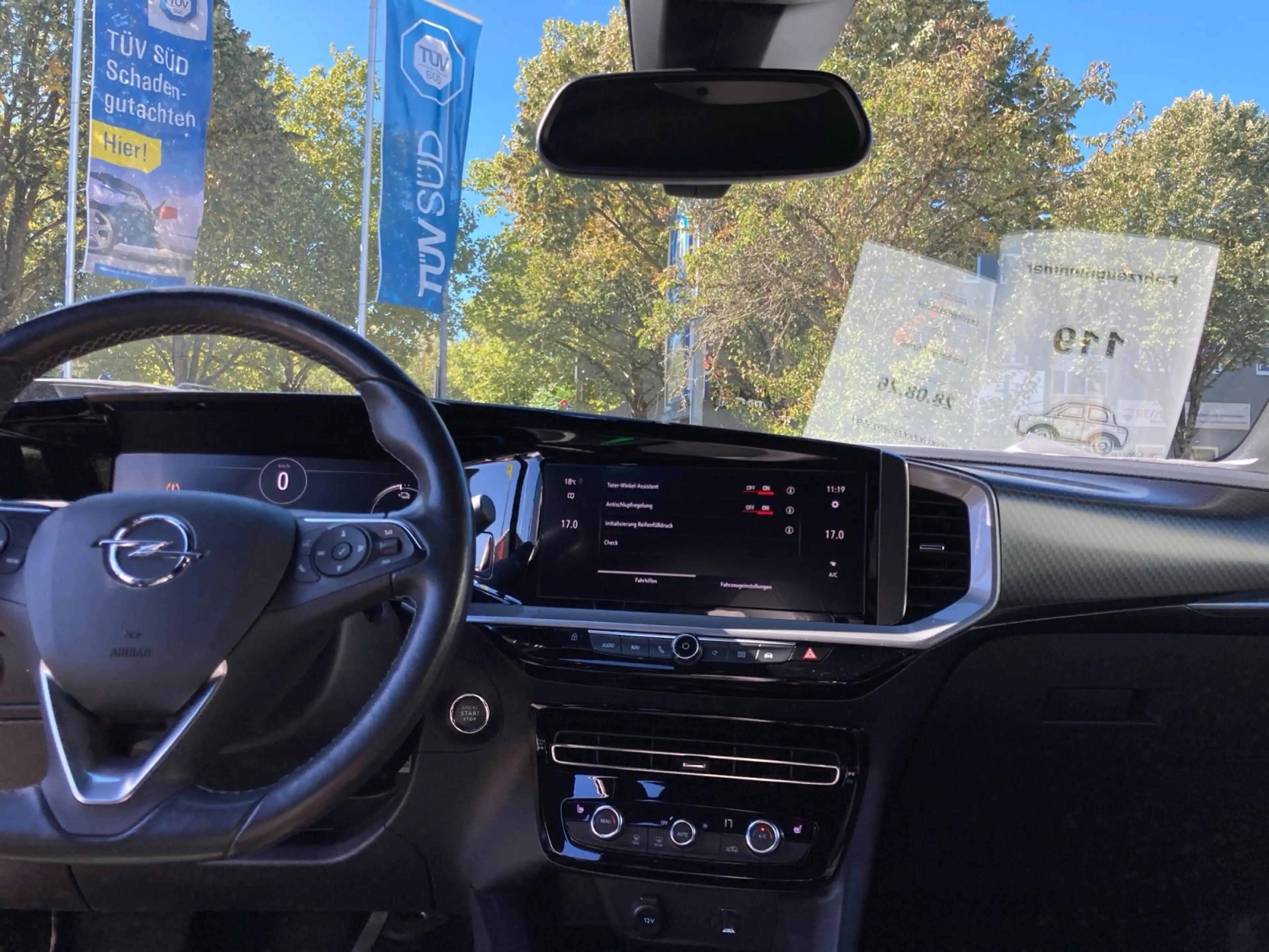 Opel Mokka-E Mokka e Ultimate Alcantara+LED+Navi+SHZ+Winterp. — photo 15