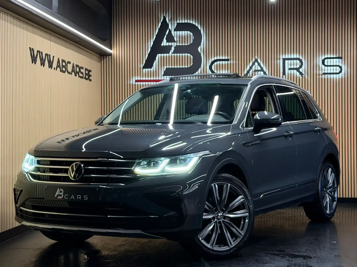 Volkswagen Tiguan 1.5 TSI * DSG * SPO R T LINE * GAR 12 MOIS * Gris - 1