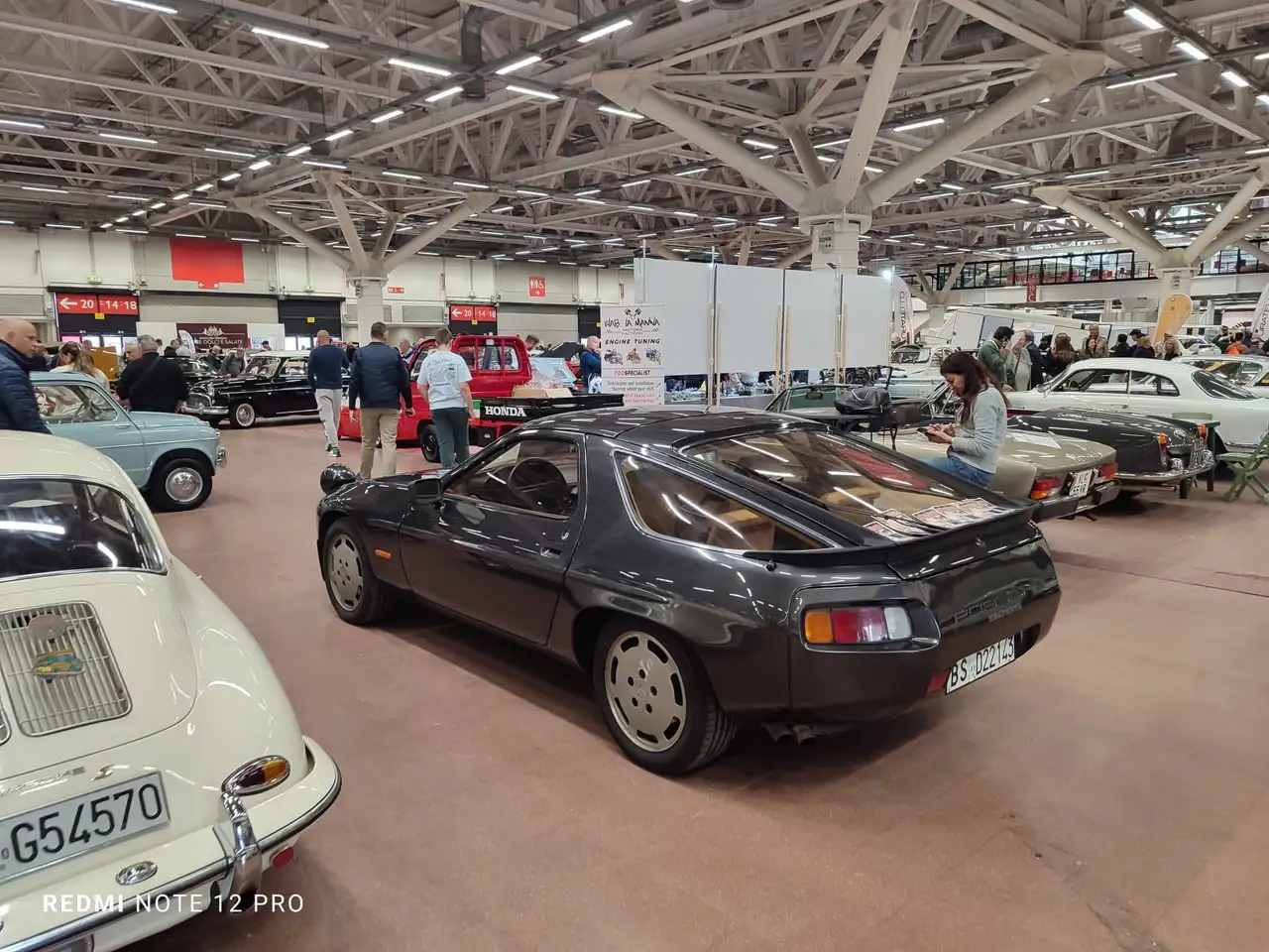 Porsche 928 4.7 S, foto 2