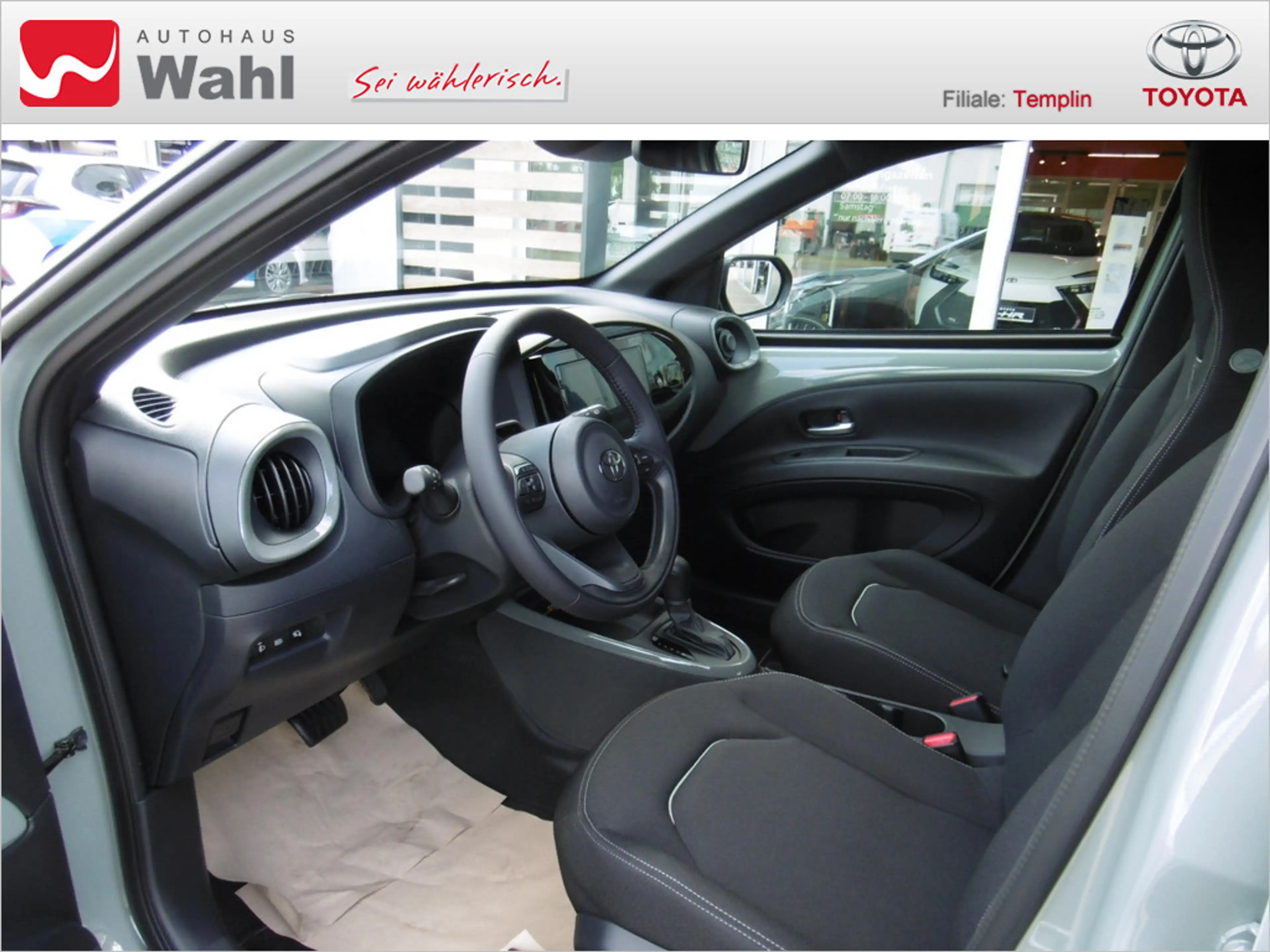 Toyota Aygo X 1.5 Hybrid Teamplayer — photo 7