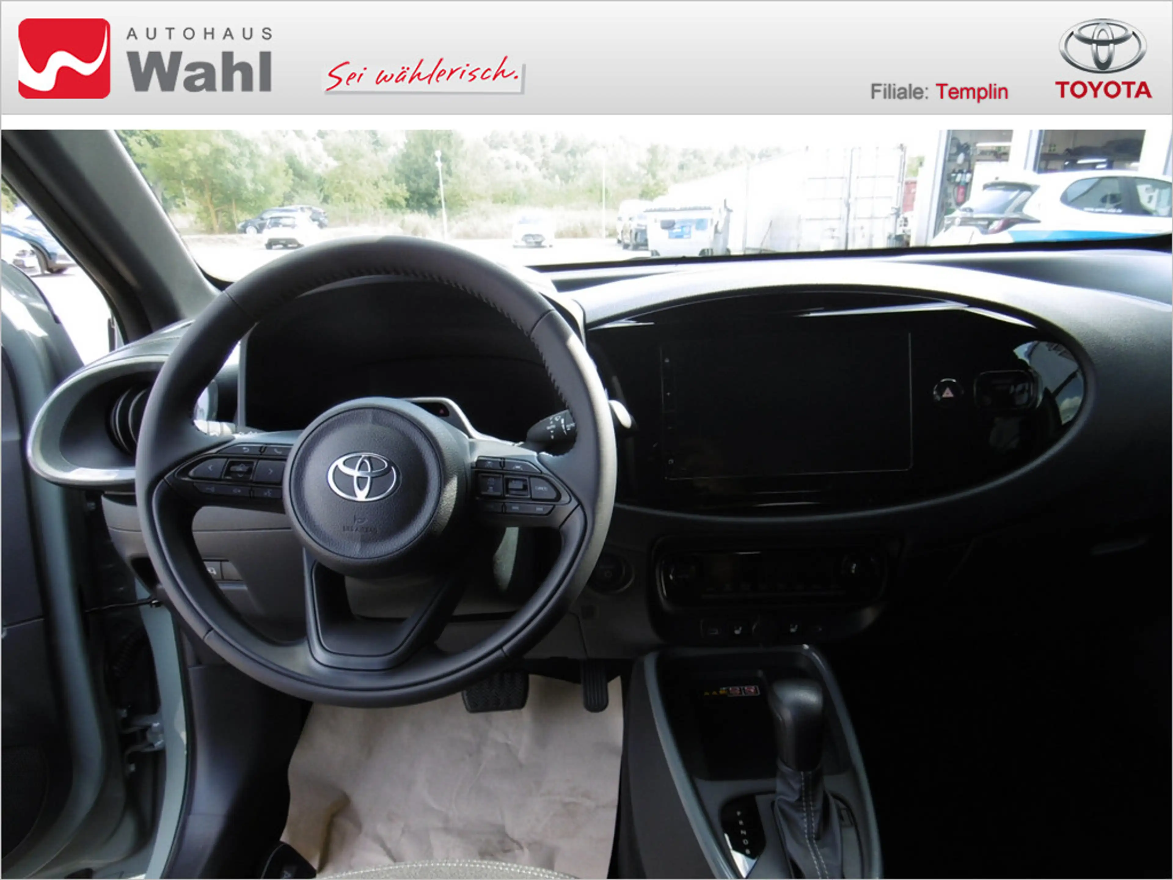 Toyota Aygo X 1.5 Hybrid Teamplayer — photo 9