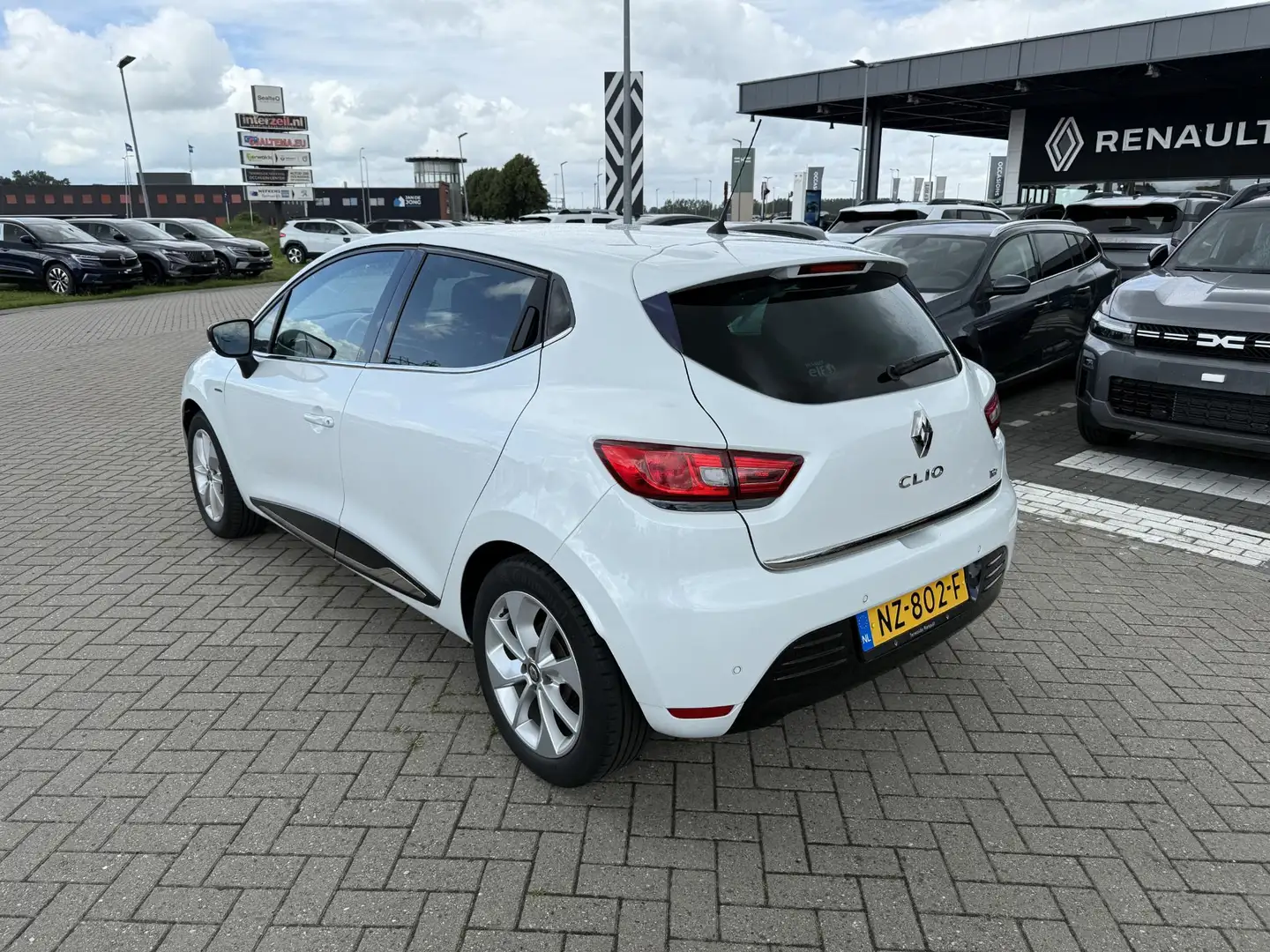 Renault Clio 0.9 TCe Limited | Audio-navigatie Full Map | Parke Wit - 2