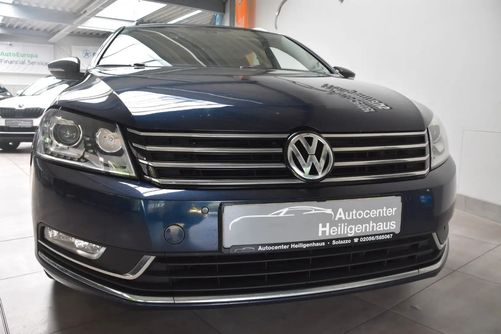 Volkswagen Passat Variant Business Edition BlueMotion Bleu - 1