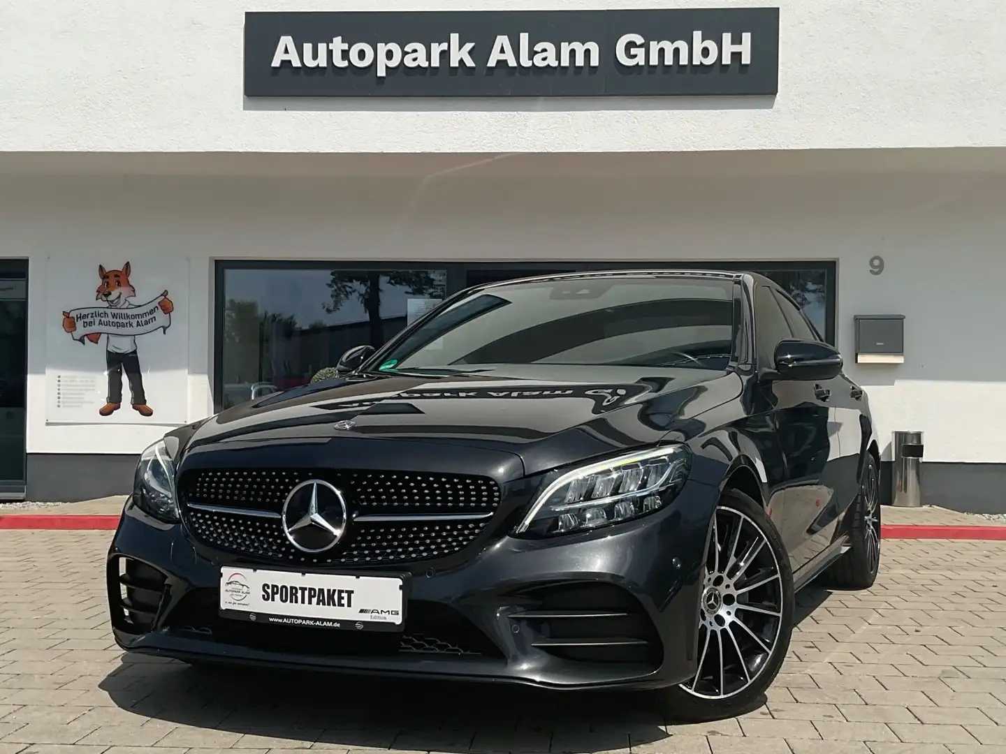Mercedes-Benz C 220 Lim. 4Matic AMG-Line Leder RFK Night Paket Grau - 1