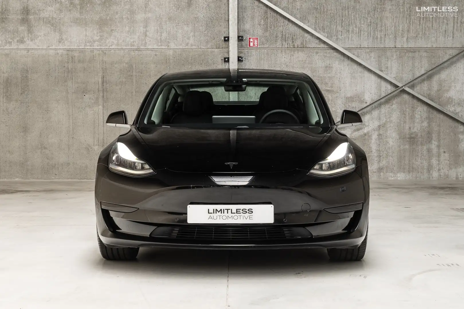 Tesla Model 3 44 kWh Standard Plus Noir - 2
