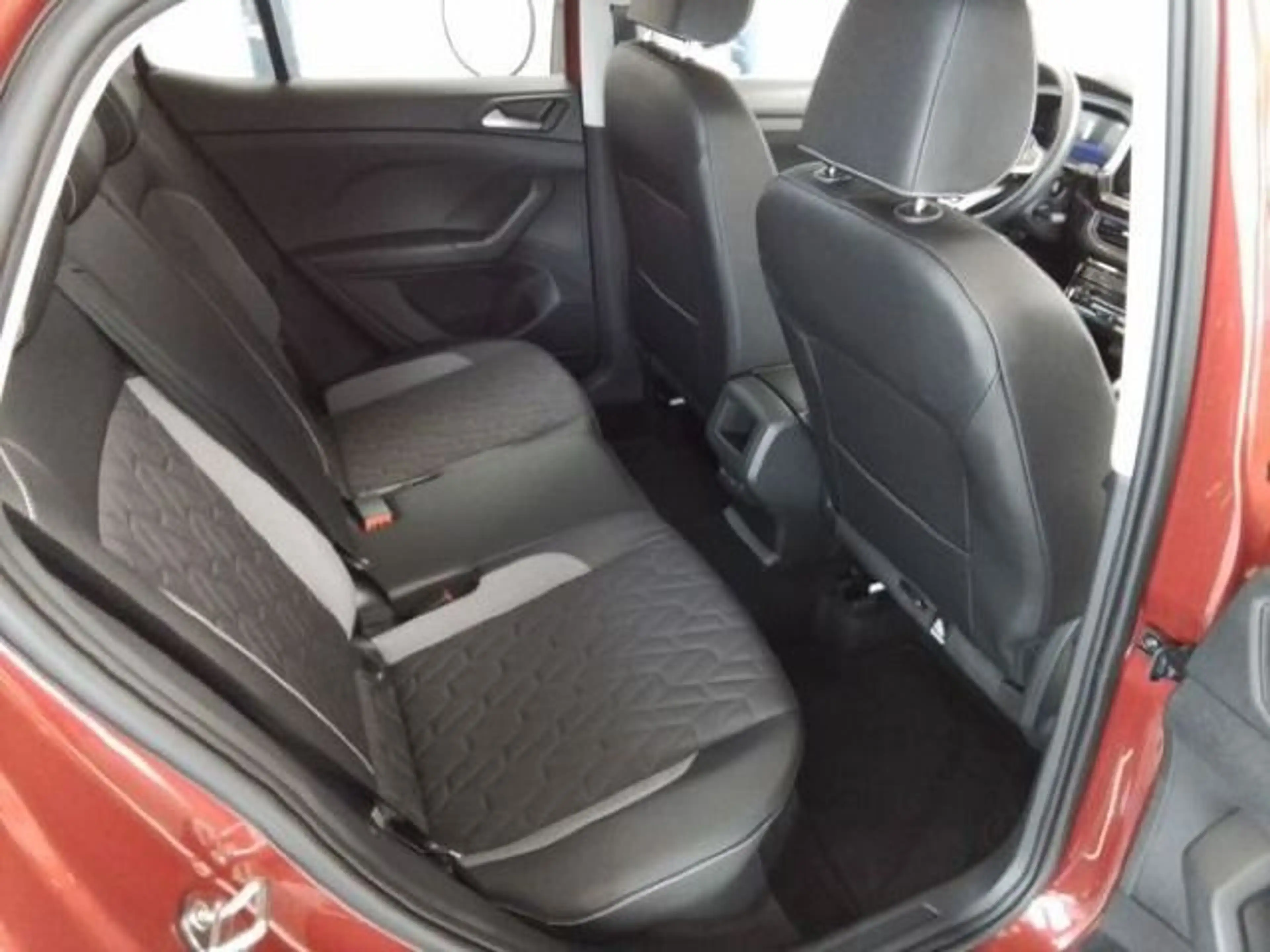 Volkswagen T-Cross 1.0 TSI Goal LED Kamera DigCockpit ACC P — photo 7