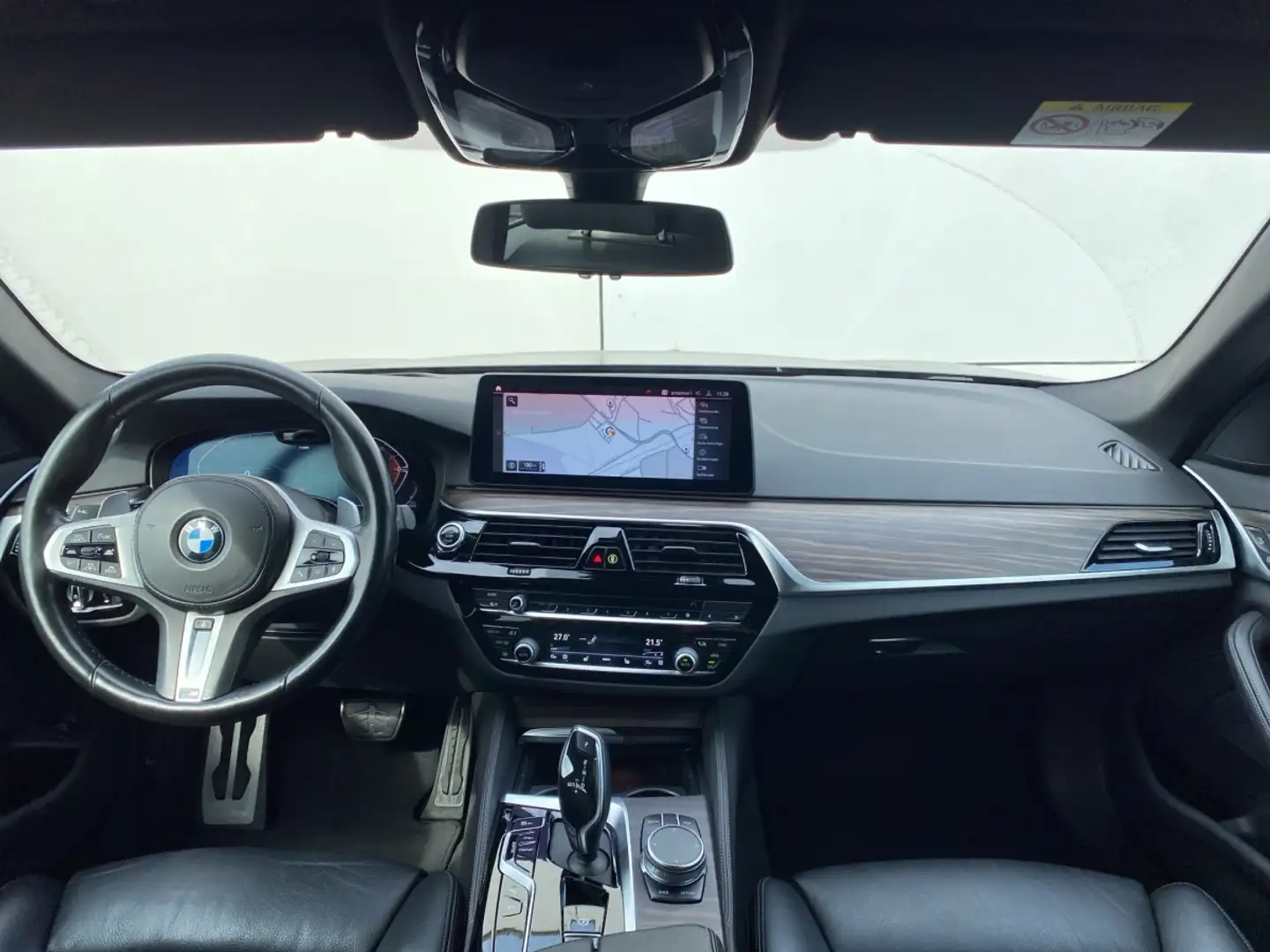 BMW 530 d xDrive Touring M Sportpaket Laser+HUD+360° Zwart - 2