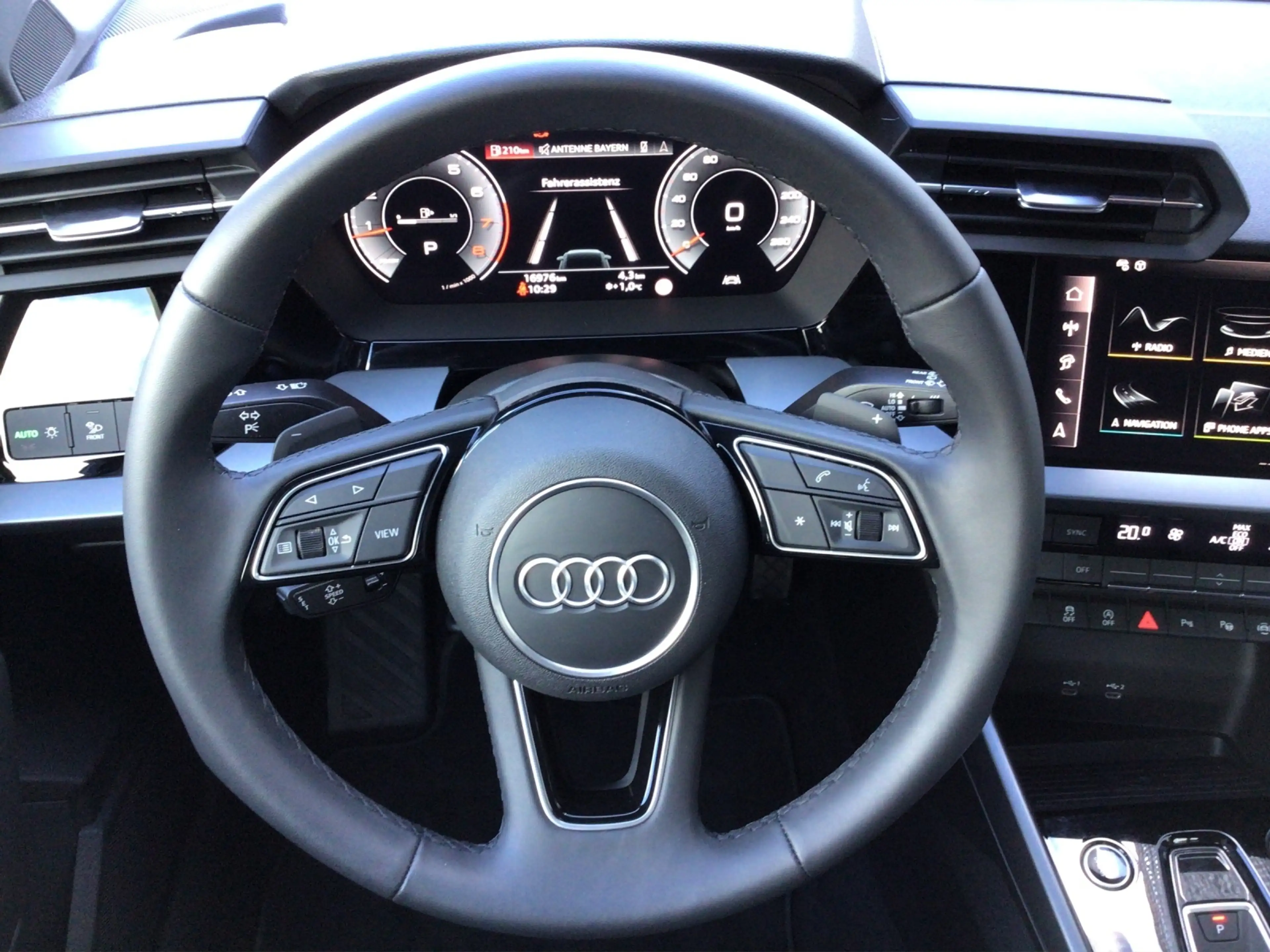 Audi A3 Sportback 35 TFSI S-tronic 5JG/NAV/LED/VC+ — photo 6