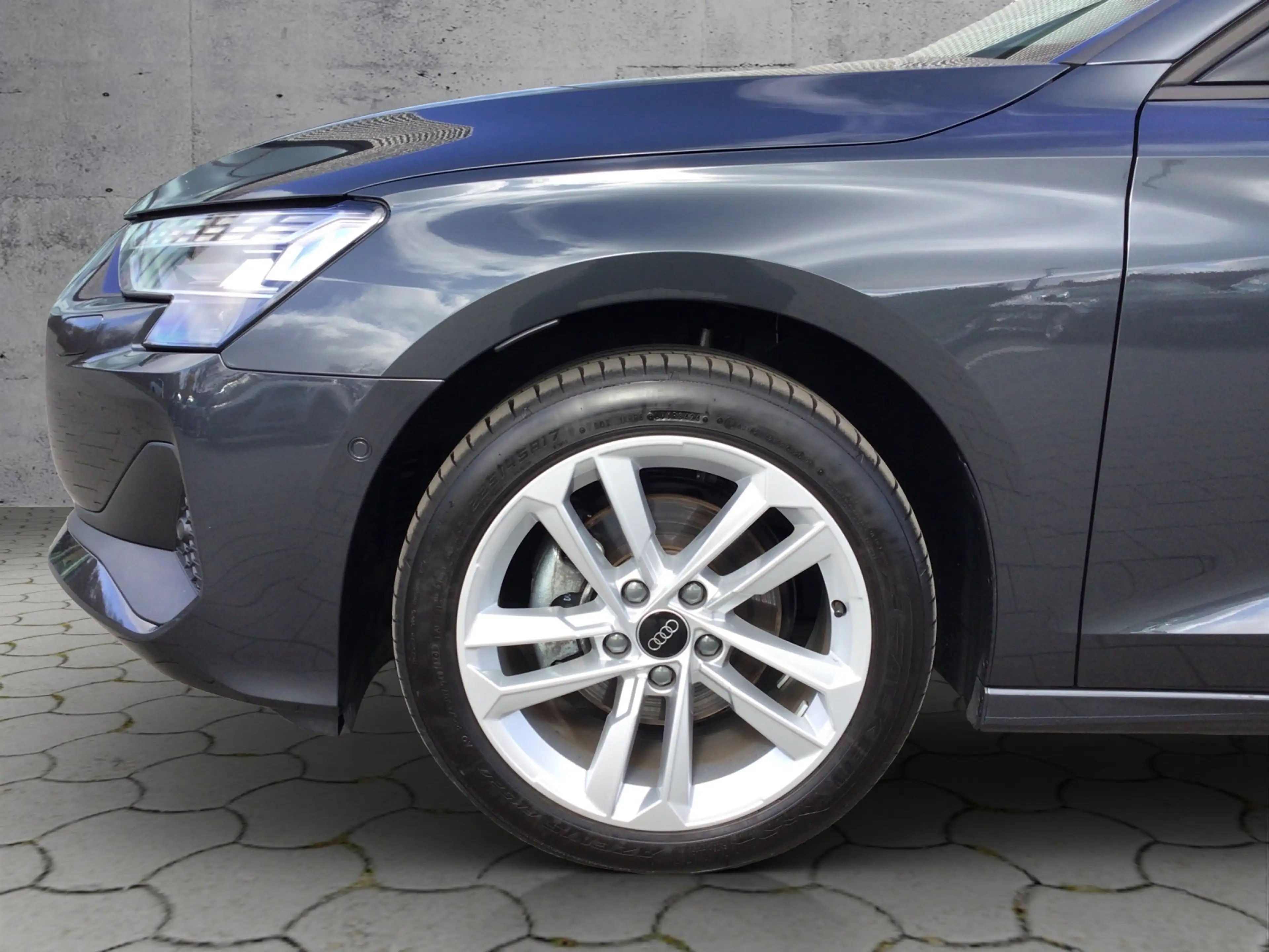 Audi A3 Sportback 35 TFSI S-tronic 5JG/NAV/LED/VC+ — photo 13
