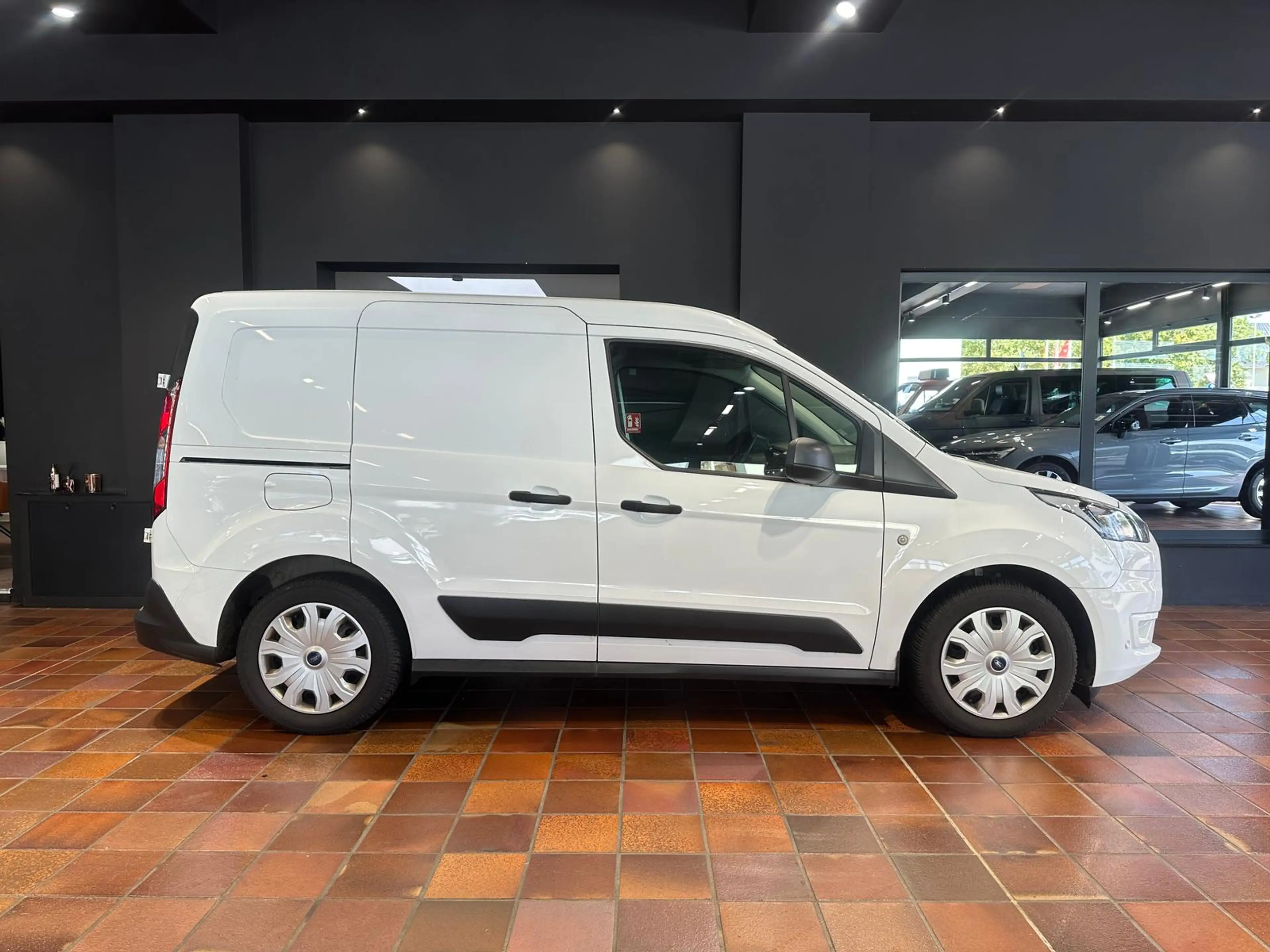 Ford Transit Connect SORTIMO-WERKSTATT KLIMA TEMP AHK TREND PDC KASTENW — photo 15