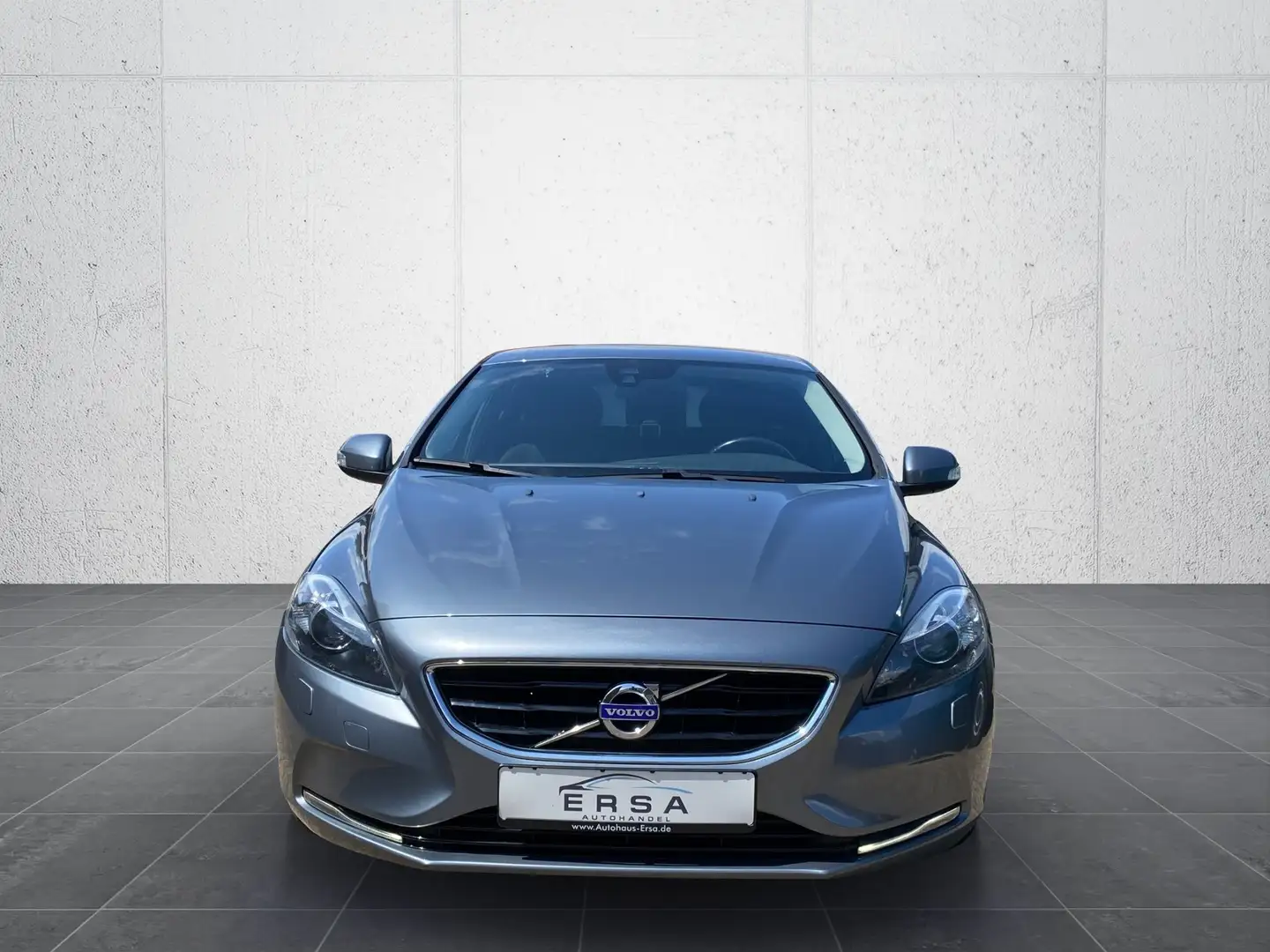 Volvo V40 You!*Sitzheizung*Keyless*Winterpaket* Grau - 2