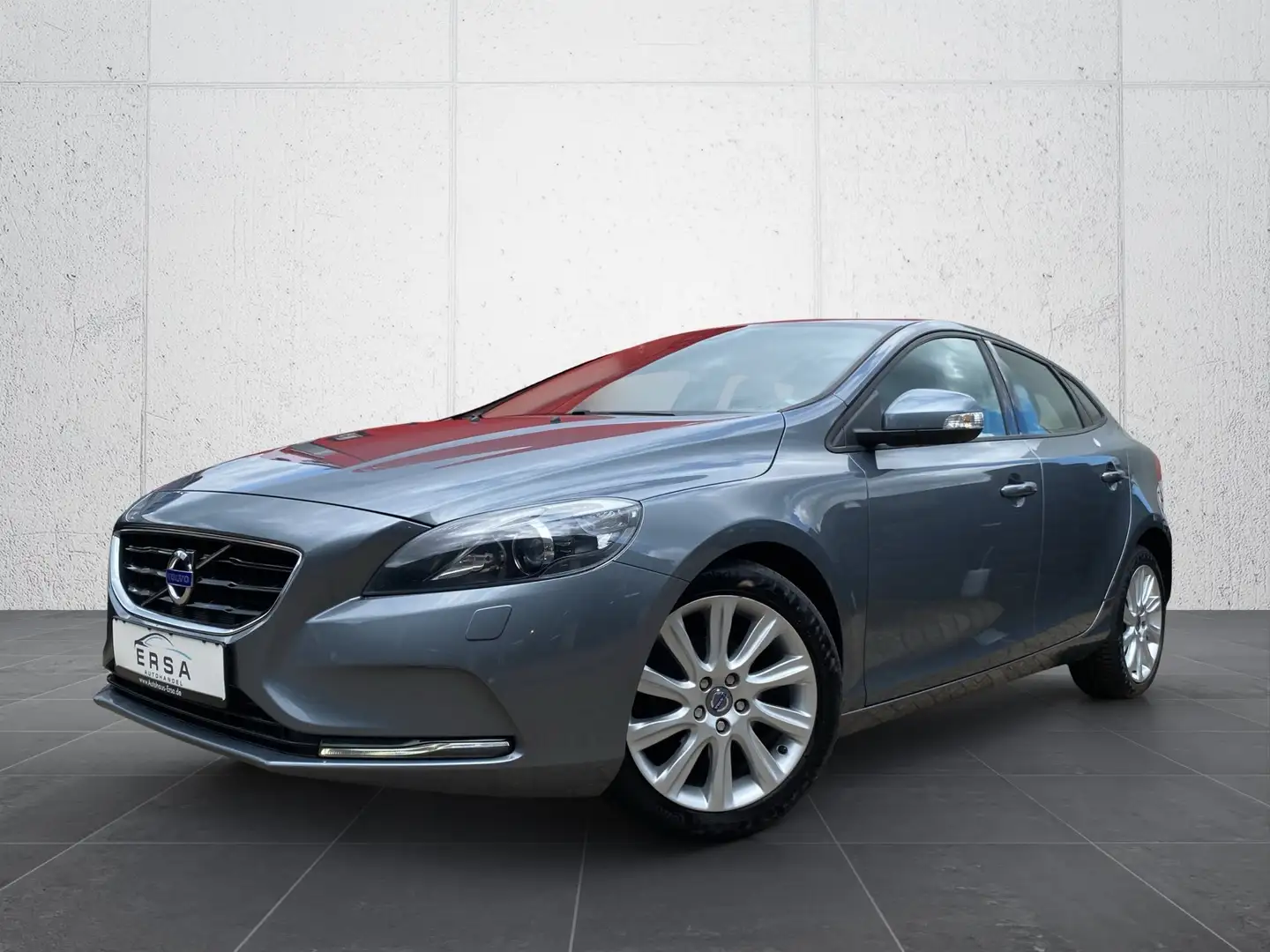 Volvo V40 You!*Sitzheizung*Keyless*Winterpaket* Grau - 1