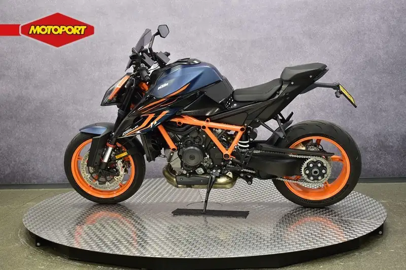 KTM 1290 Super Duke R - foto 5