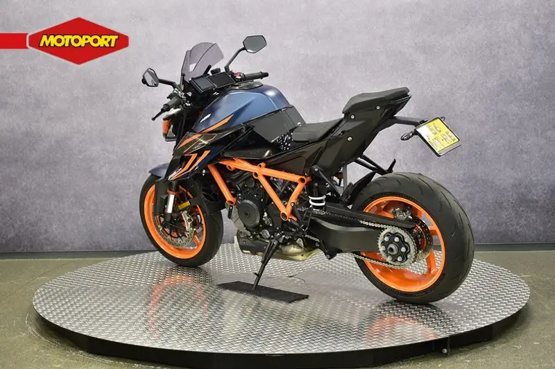 KTM 1290 Super Duke R - foto 6
