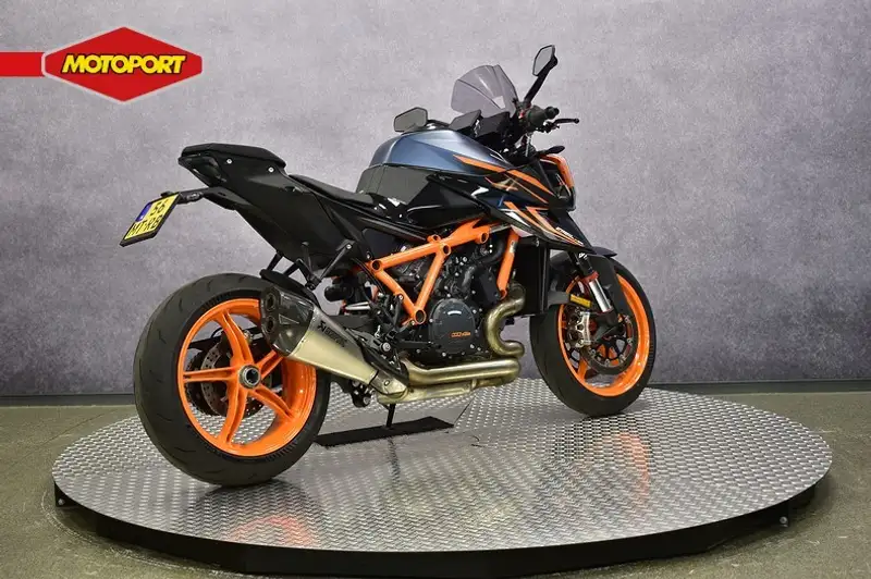 KTM 1290 Super Duke R - foto 8